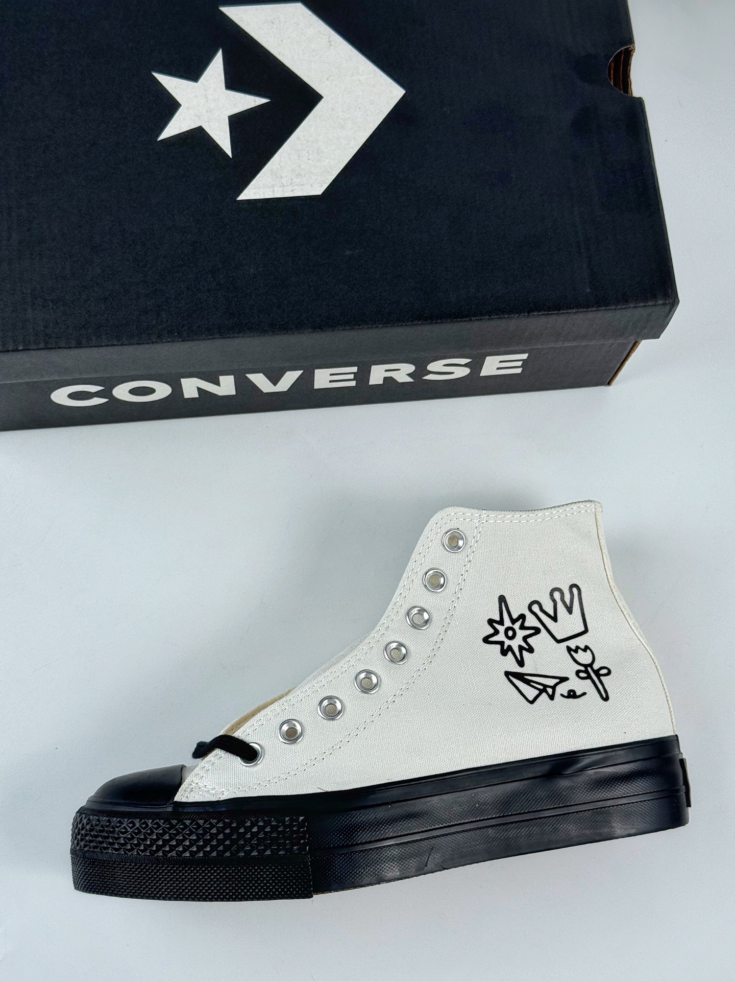 150  Converse All Star Lift经典厚底增高米白黑底高帮皇冠纸飞机印花帆布鞋