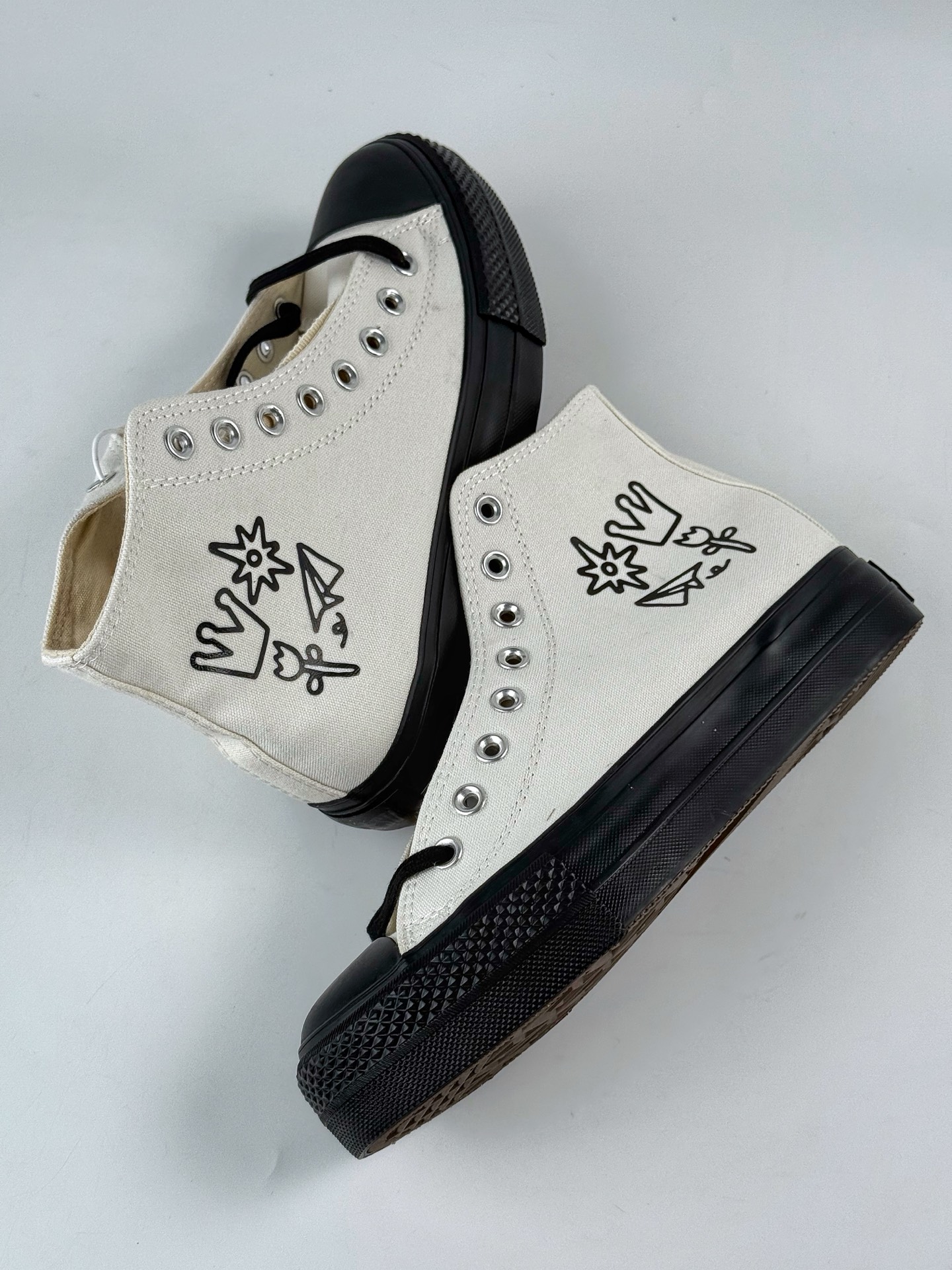 150  Converse All Star Lift经典厚底增高米白黑底高帮皇冠纸飞机印花帆布鞋