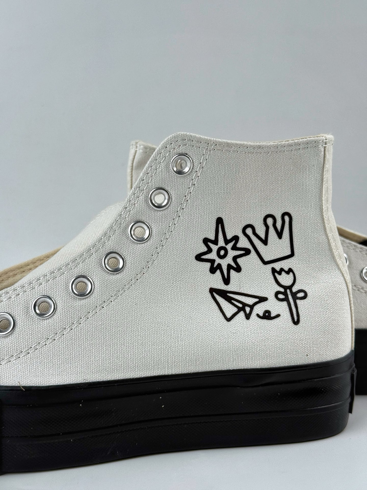 150  Converse All Star Lift经典厚底增高米白黑底高帮皇冠纸飞机印花帆布鞋
