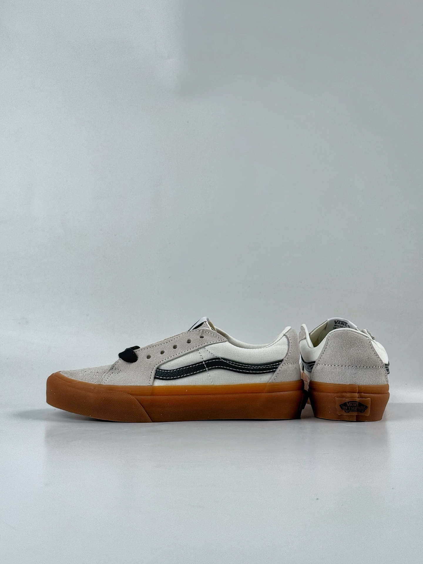 150 Vans Sk8-Low 米白生胶 范斯新款米白黑饰条色复古街头生胶牛筋底