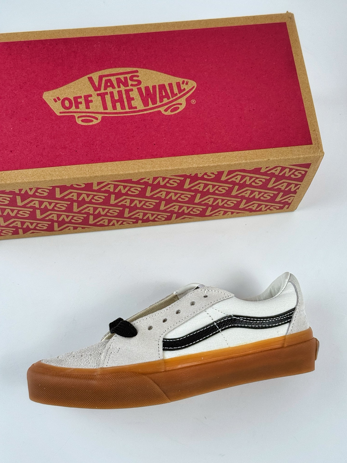 150 Vans Sk8-Low 米白生胶 范斯新款米白黑饰条色复古街头生胶牛筋底