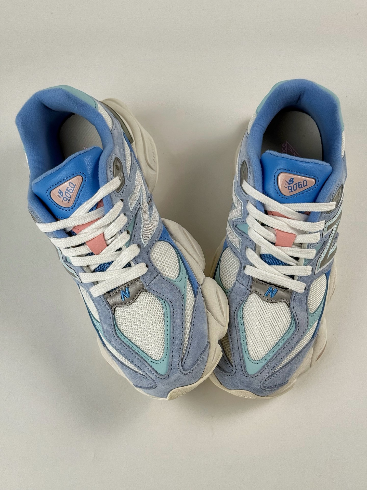 200 Joe Freshgoods x New Balance 版本 NB9060 联名款 复古休闲运动慢跑鞋  U9060NAF
