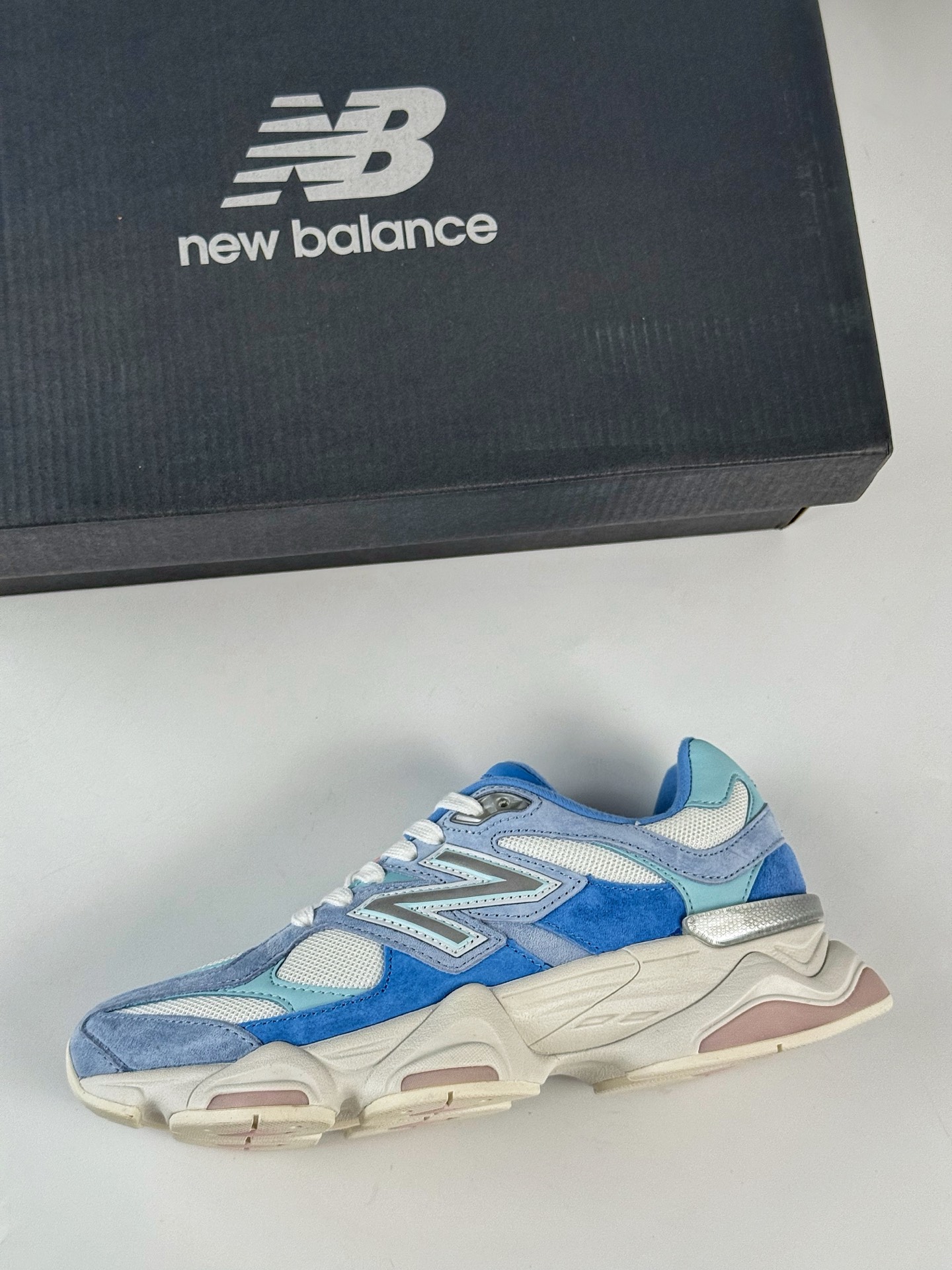 200 Joe Freshgoods x New Balance 版本 NB9060 联名款 复古休闲运动慢跑鞋  U9060NAF