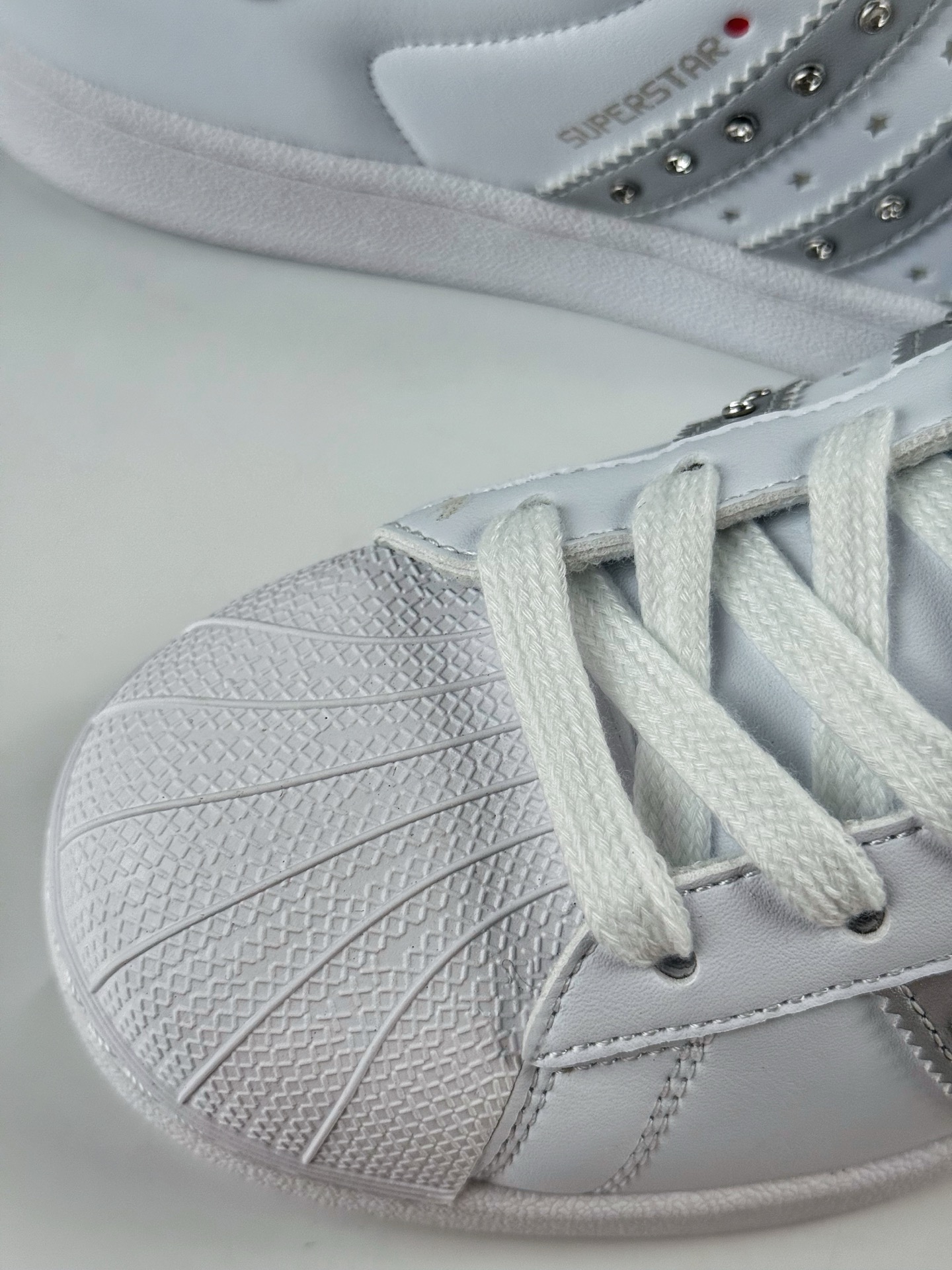 140 AdidOriginals Superstar 白灰  JR4505