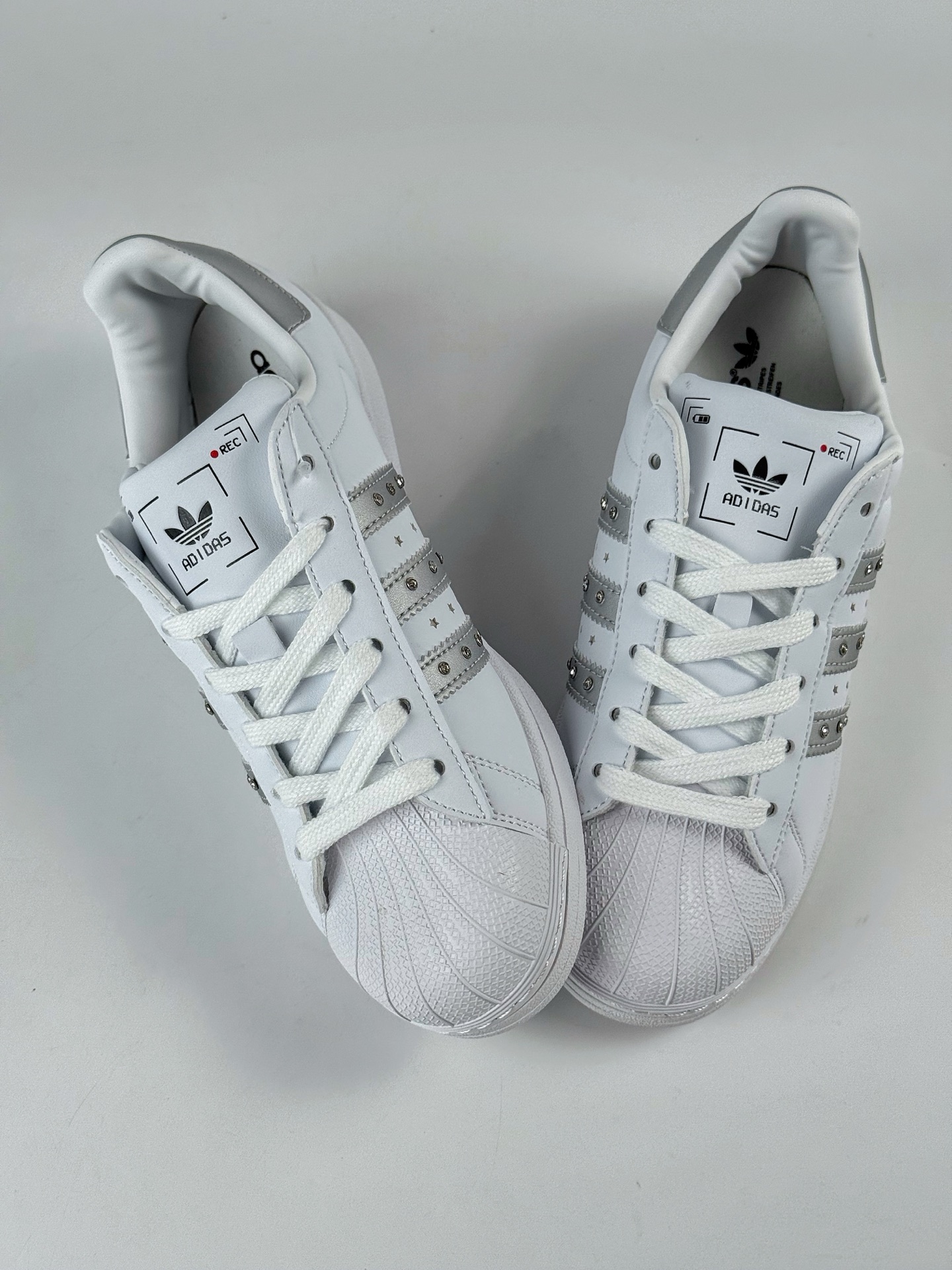 140 AdidOriginals Superstar 白灰  JR4505