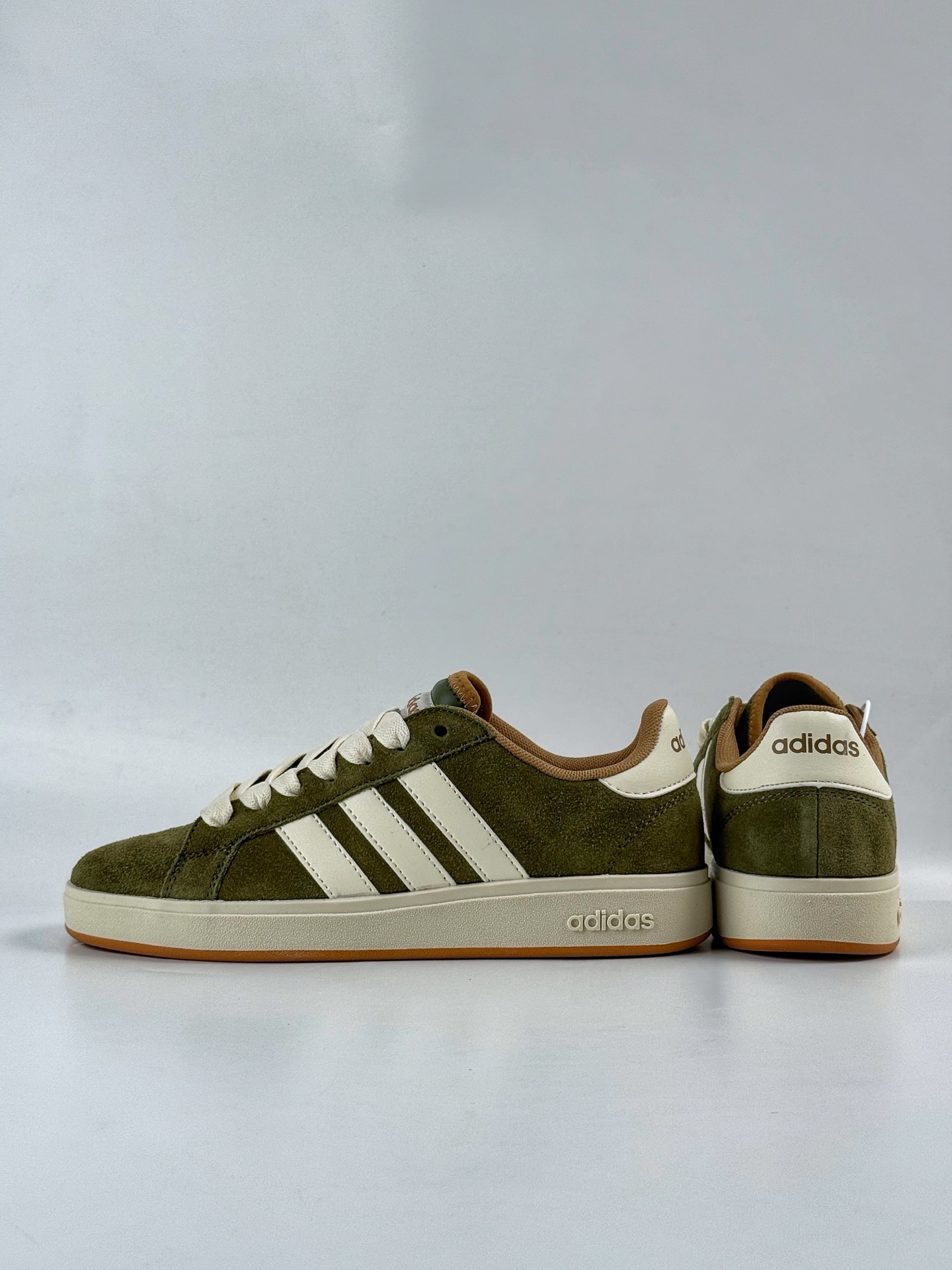 130 adidGRAND COURT BASE 00S 百搭单品 adidGRAND COURT BASE 00S 潮流 轻质 防滑耐磨低帮 生活休闲鞋 男女同款  KK1407