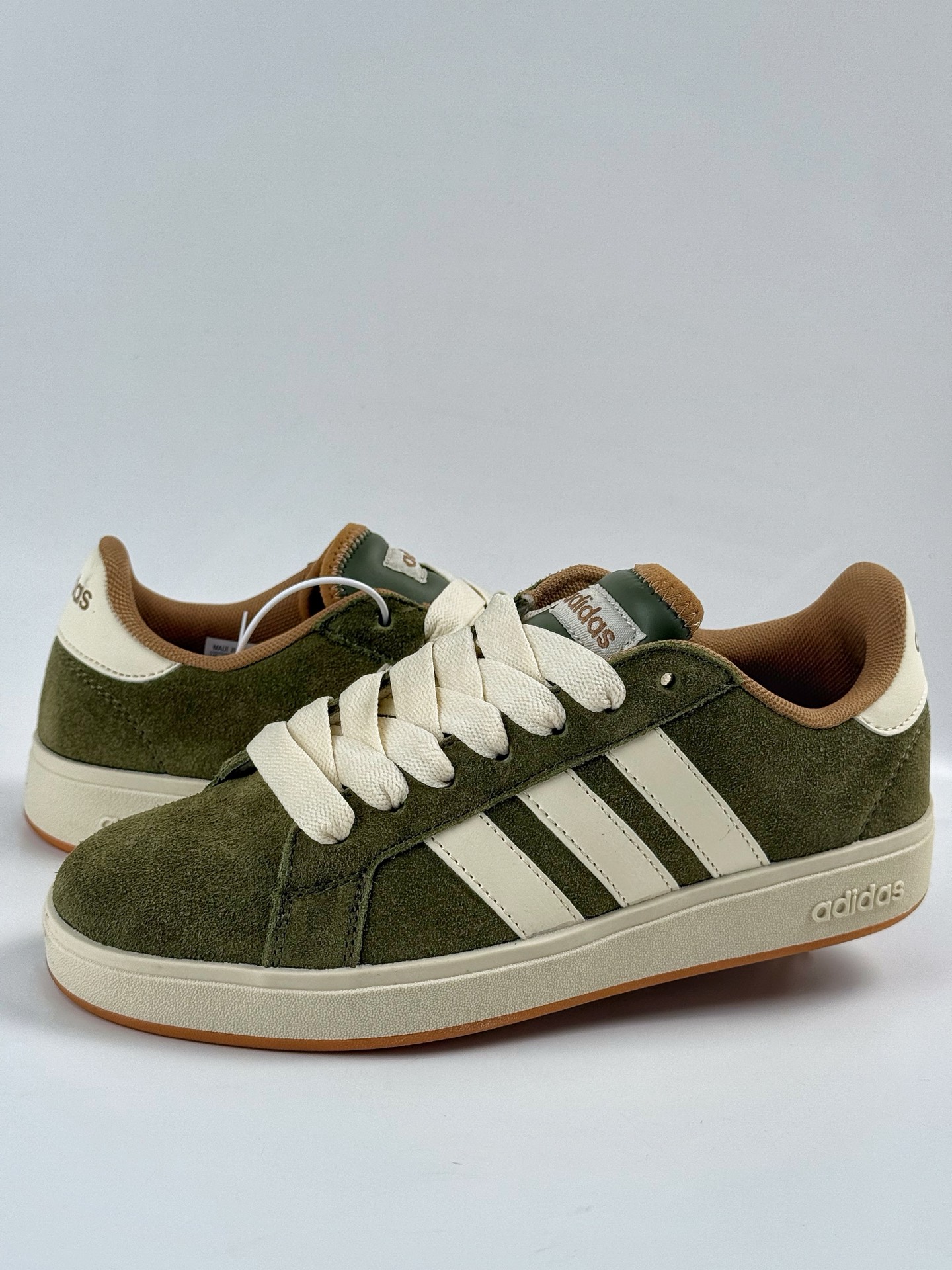 130 adidGRAND COURT BASE 00S 百搭单品 adidGRAND COURT BASE 00S 潮流 轻质 防滑耐磨低帮 生活休闲鞋 男女同款  KK1407