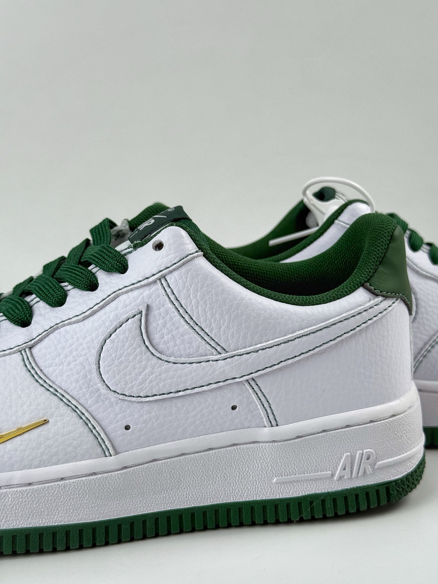 200 Nike Air Force 1 Low 07 白绿小勾 IB6543-102