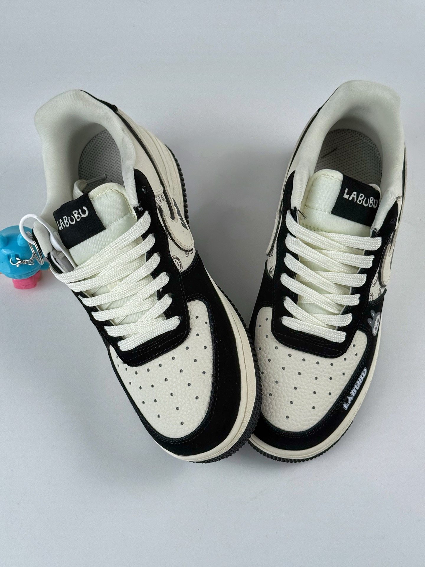 260 Nike Air Force 1 Low 07 x LABUBU 黑白 DX0188-092