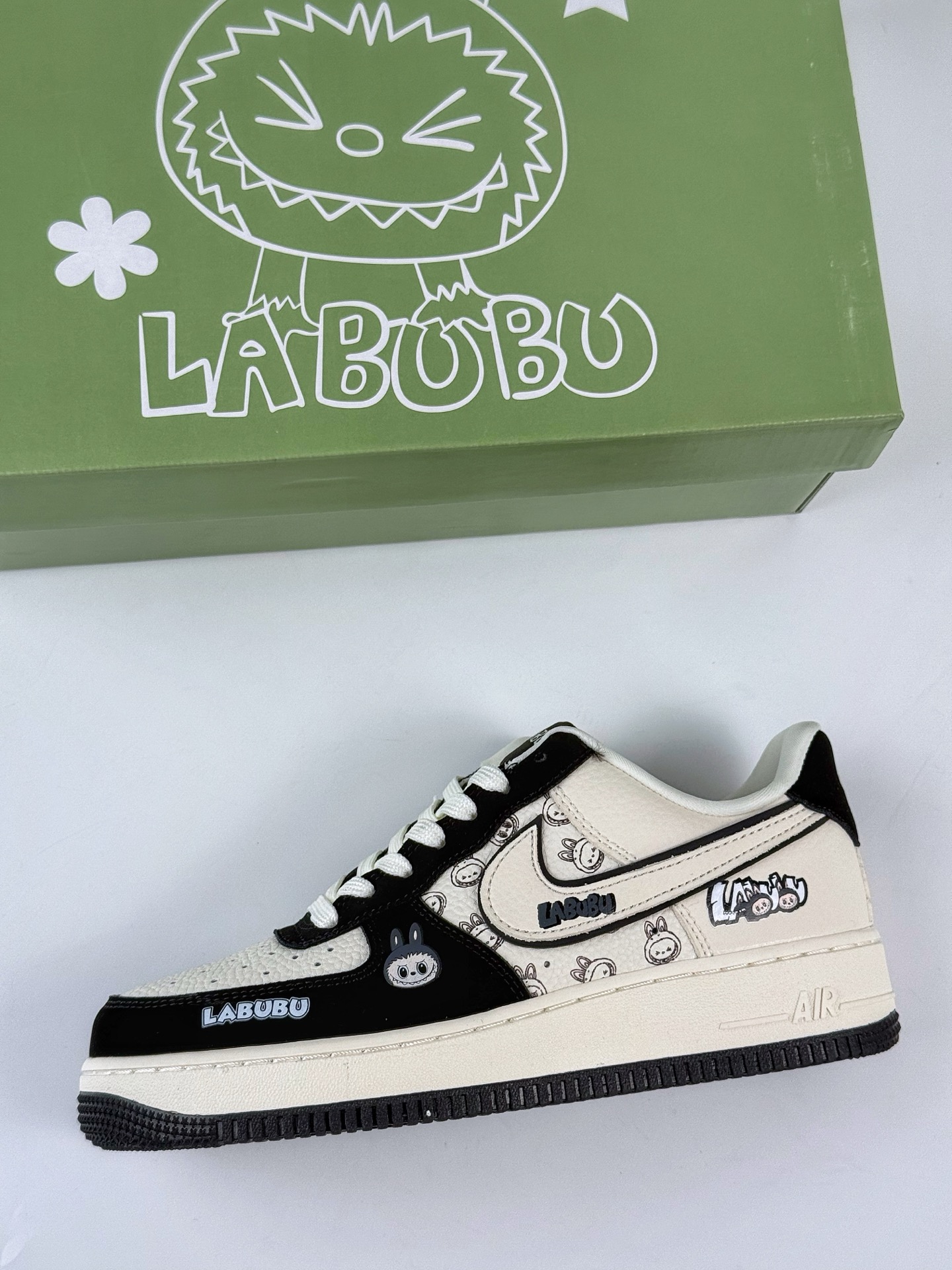 260 Nike Air Force 1 Low 07 x LABUBU 黑白 DX0188-092
