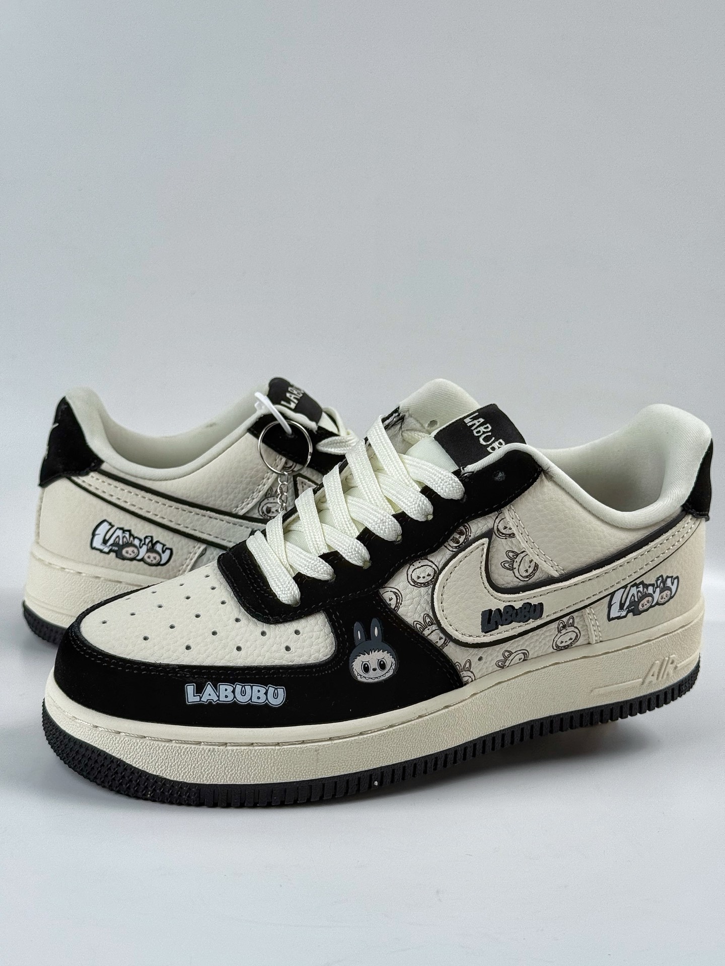 260 Nike Air Force 1 Low 07 x LABUBU 黑白 DX0188-092
