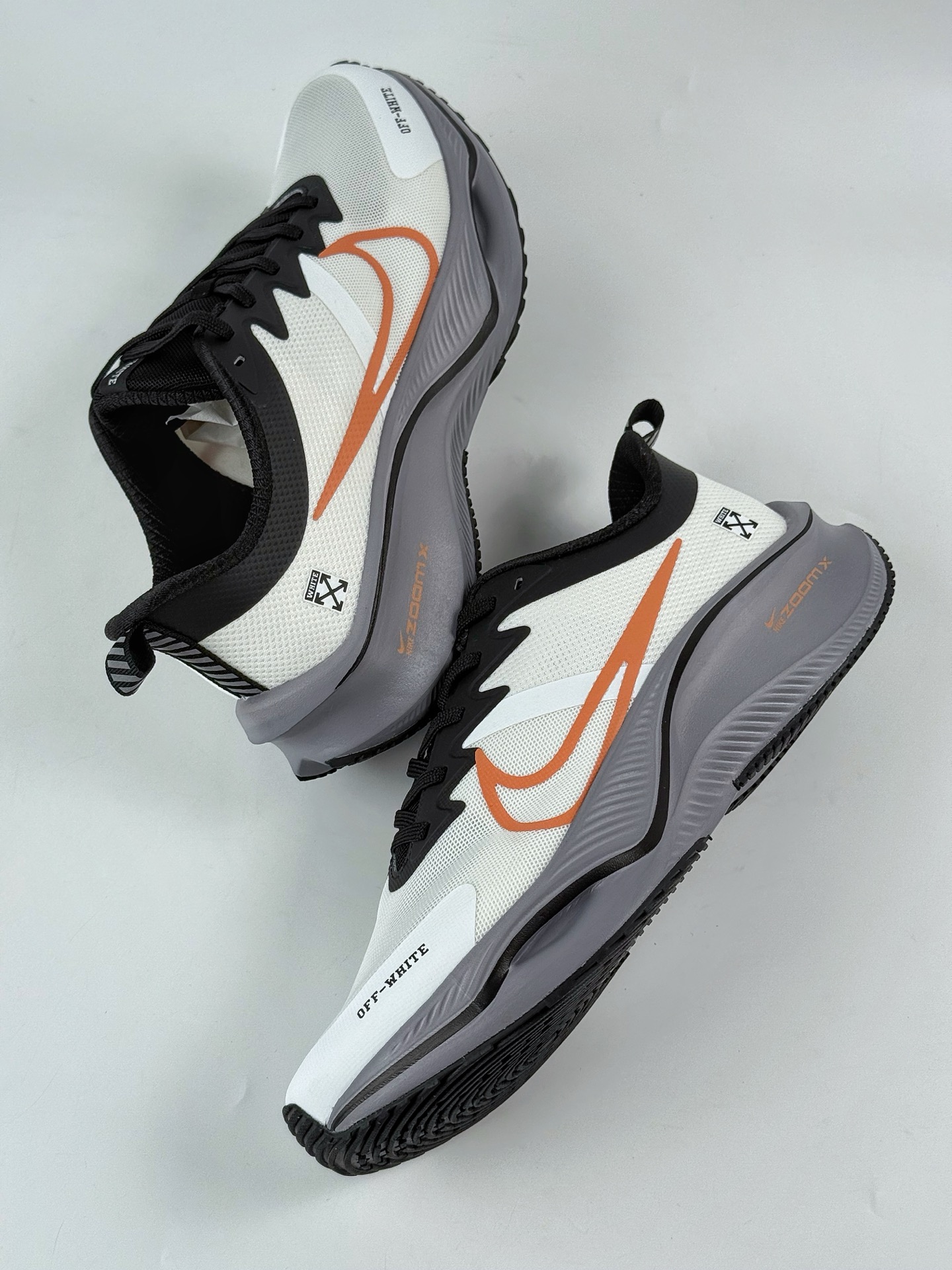 200 NIKE ZOOM PLUS x OFF-WHITE 全新跑鞋  CK4318-154