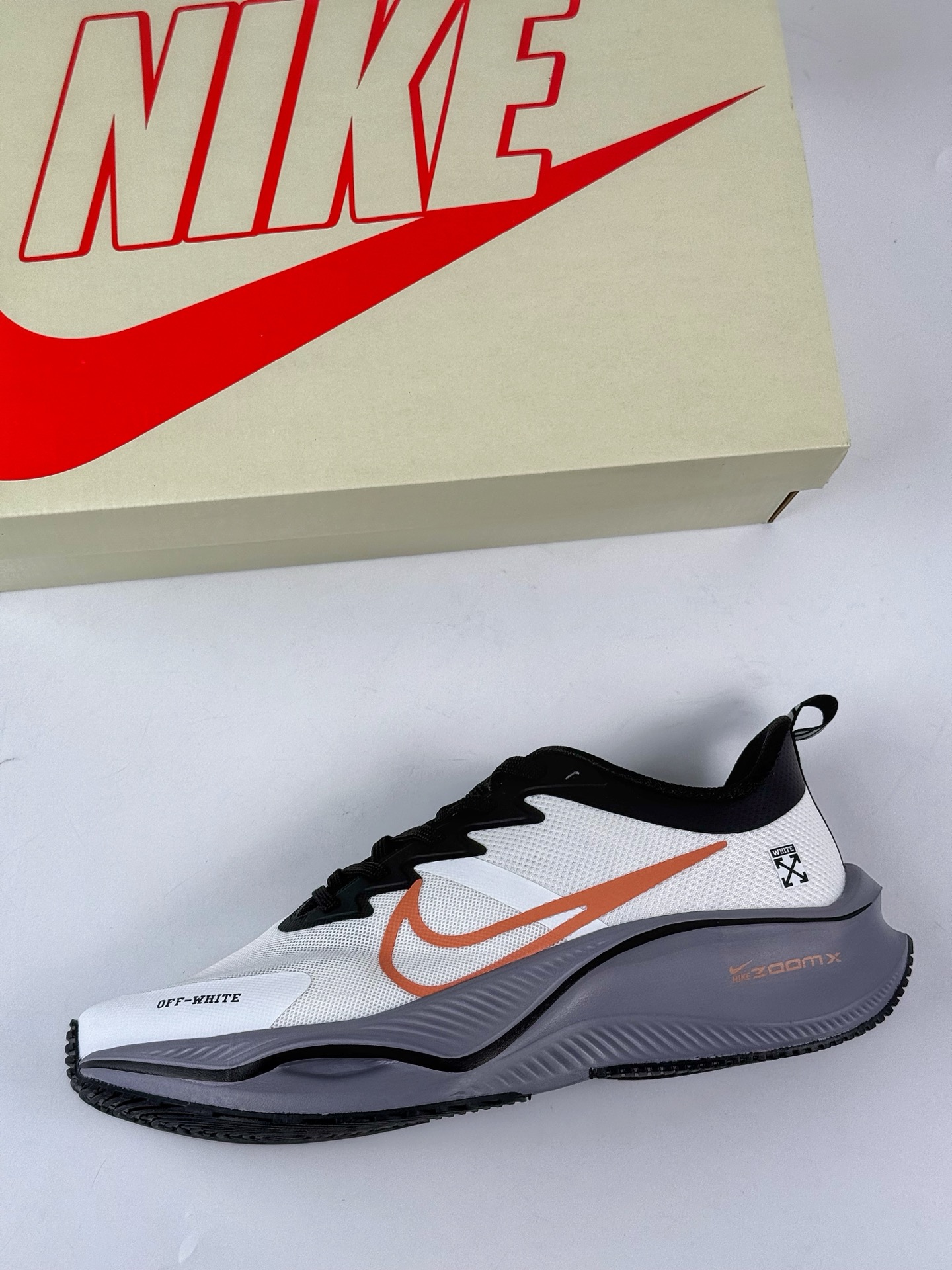 200 NIKE ZOOM PLUS x OFF-WHITE 全新跑鞋  CK4318-154