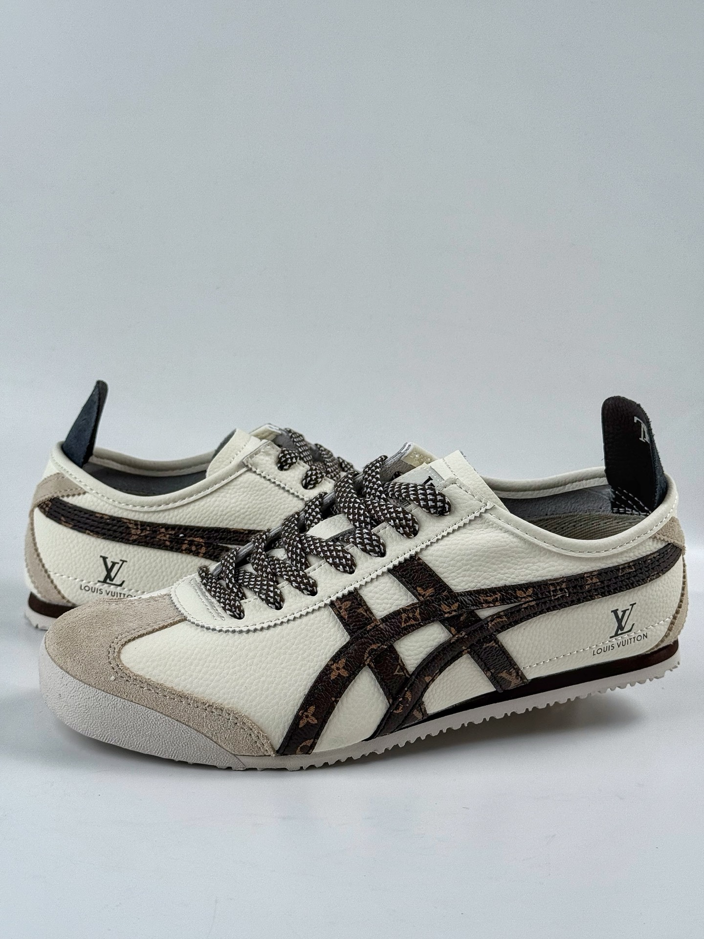 220 Onitsuka Tiger Mexico 66 Paraty x Louis Vuitton 百搭单品 板鞋  DL408-139