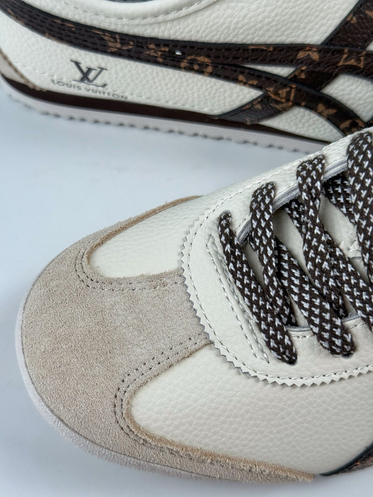 220 Onitsuka Tiger Mexico 66 Paraty x Louis Vuitton 百搭单品 板鞋  DL408-139