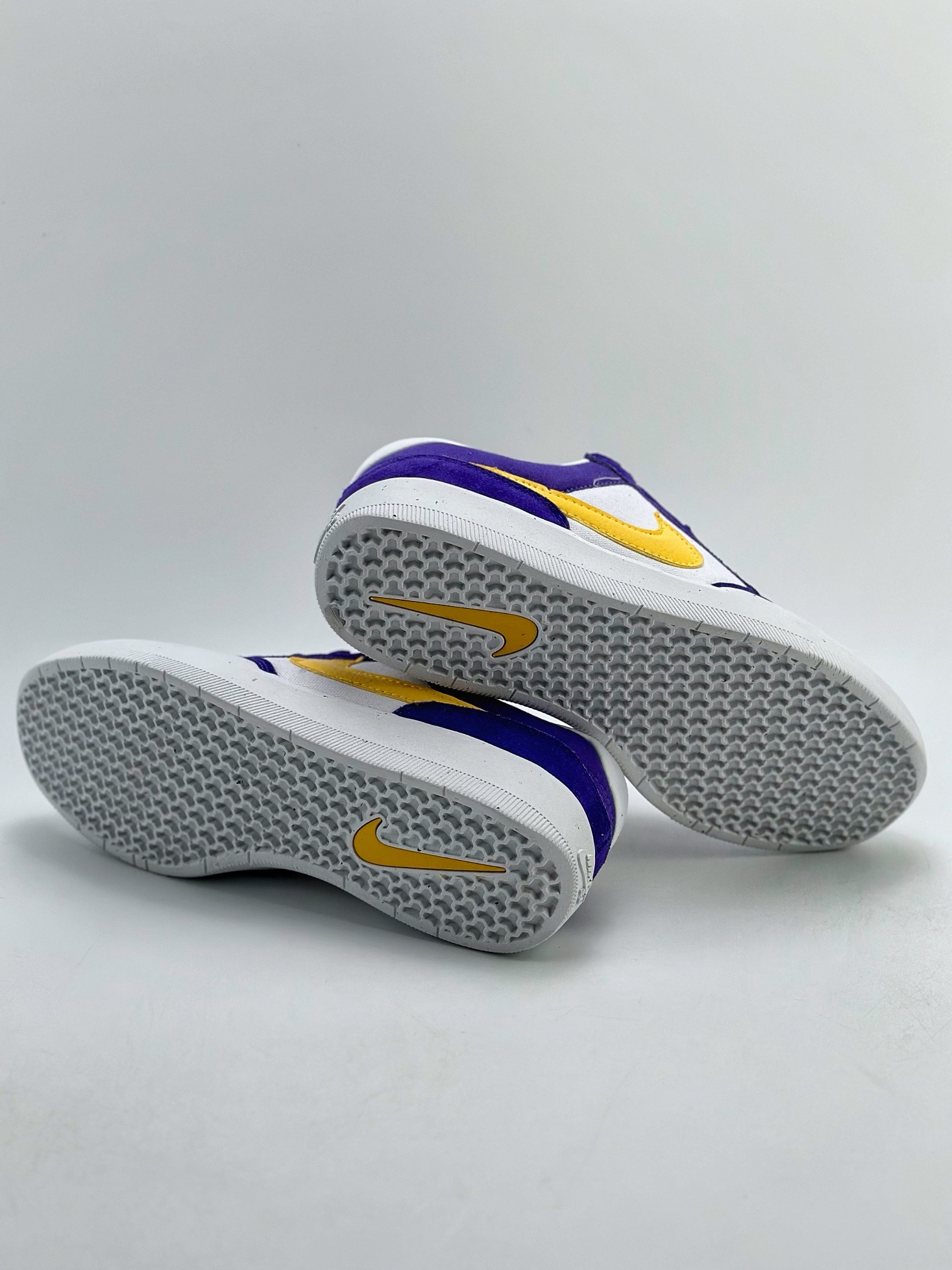 150 耐克Nike SB Force 58 纯原版本 硫化杯底 传统篮球风格  DV5477-500