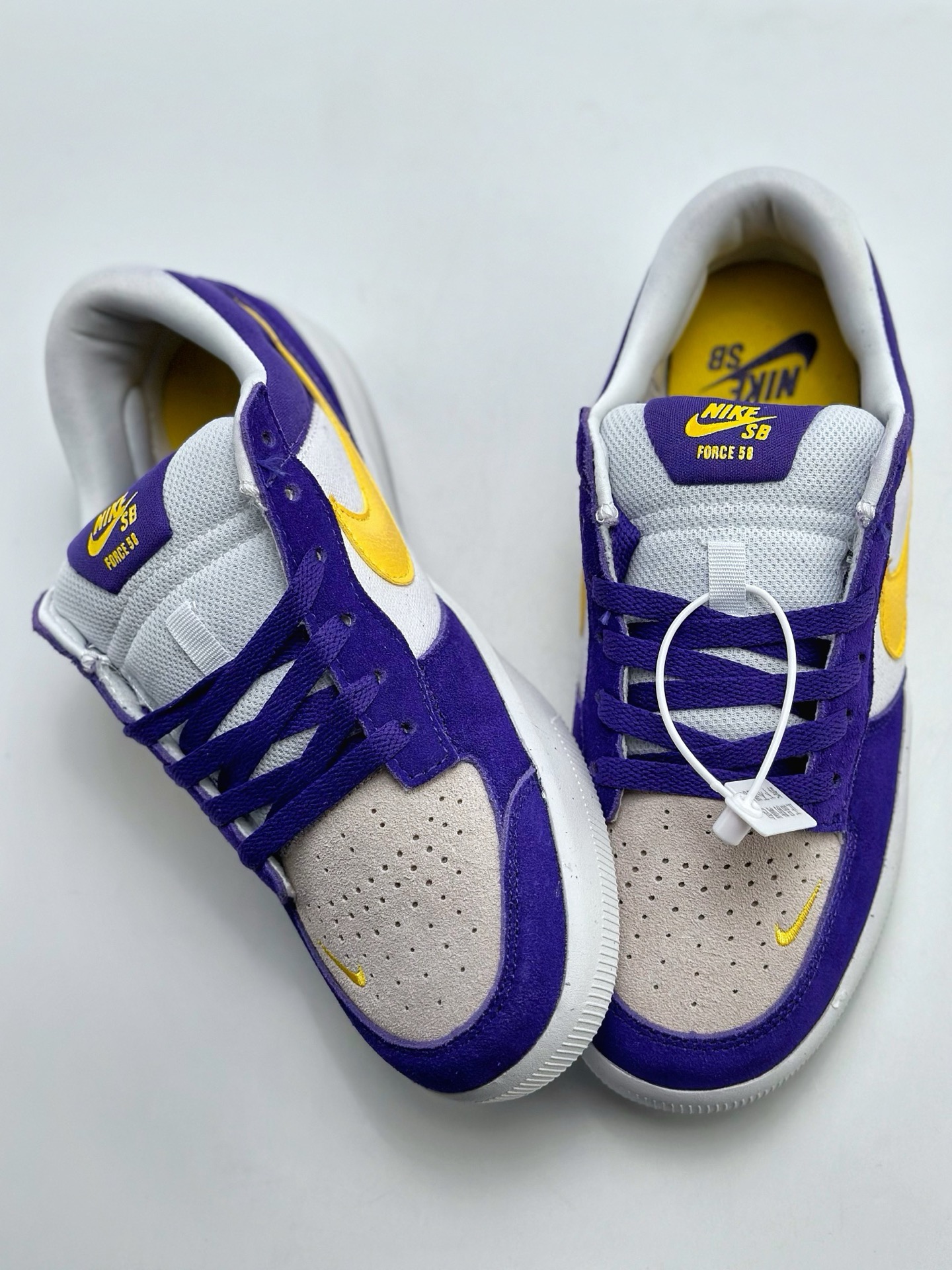 150 耐克Nike SB Force 58 纯原版本 硫化杯底 传统篮球风格  DV5477-500