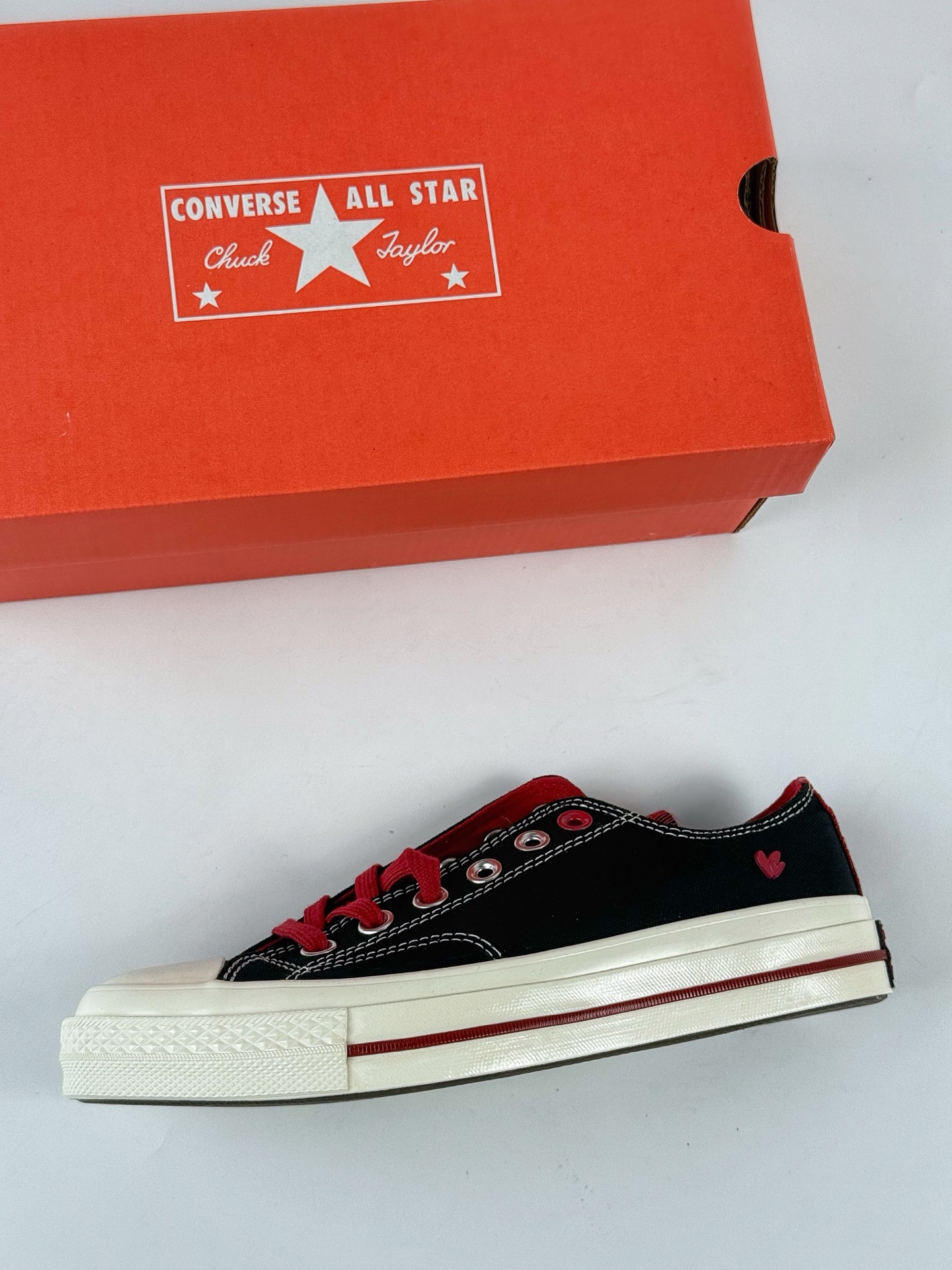 140 王源同款 Converse 1970S 2025七夕情人节限定 A16577-Chinese UA Cheap High Quatity Brand Clothes Bags handbags Sneakers wholesale wholesaler seller from China Factory suppliers Fashion Clothing Shoes best Quality Beautiful Price 140 王源同款 Converse 1970S 2025七夕情人节限定 A16577