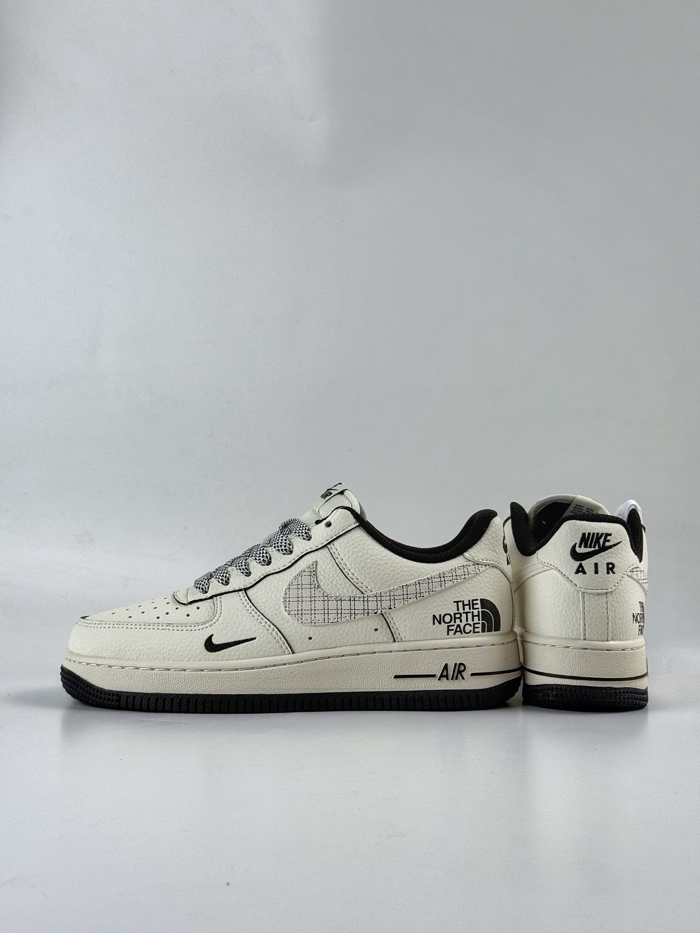 260 Nike Air Force 1 Low 07 x The North Face 白黑小勾满天星  JP8028-007