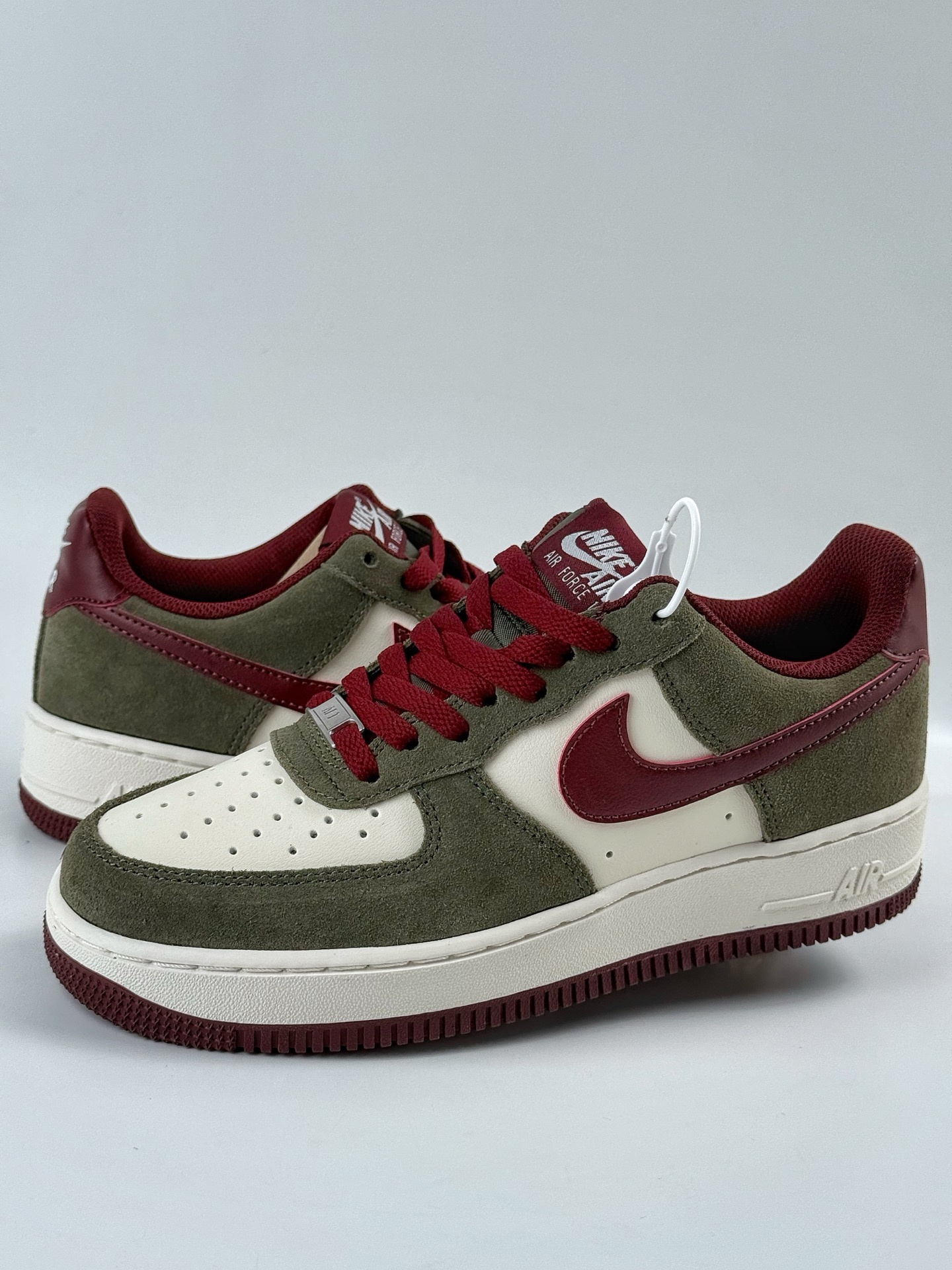 200 Nike Air Force 1 Low 07 绿白红  FQ8714-302