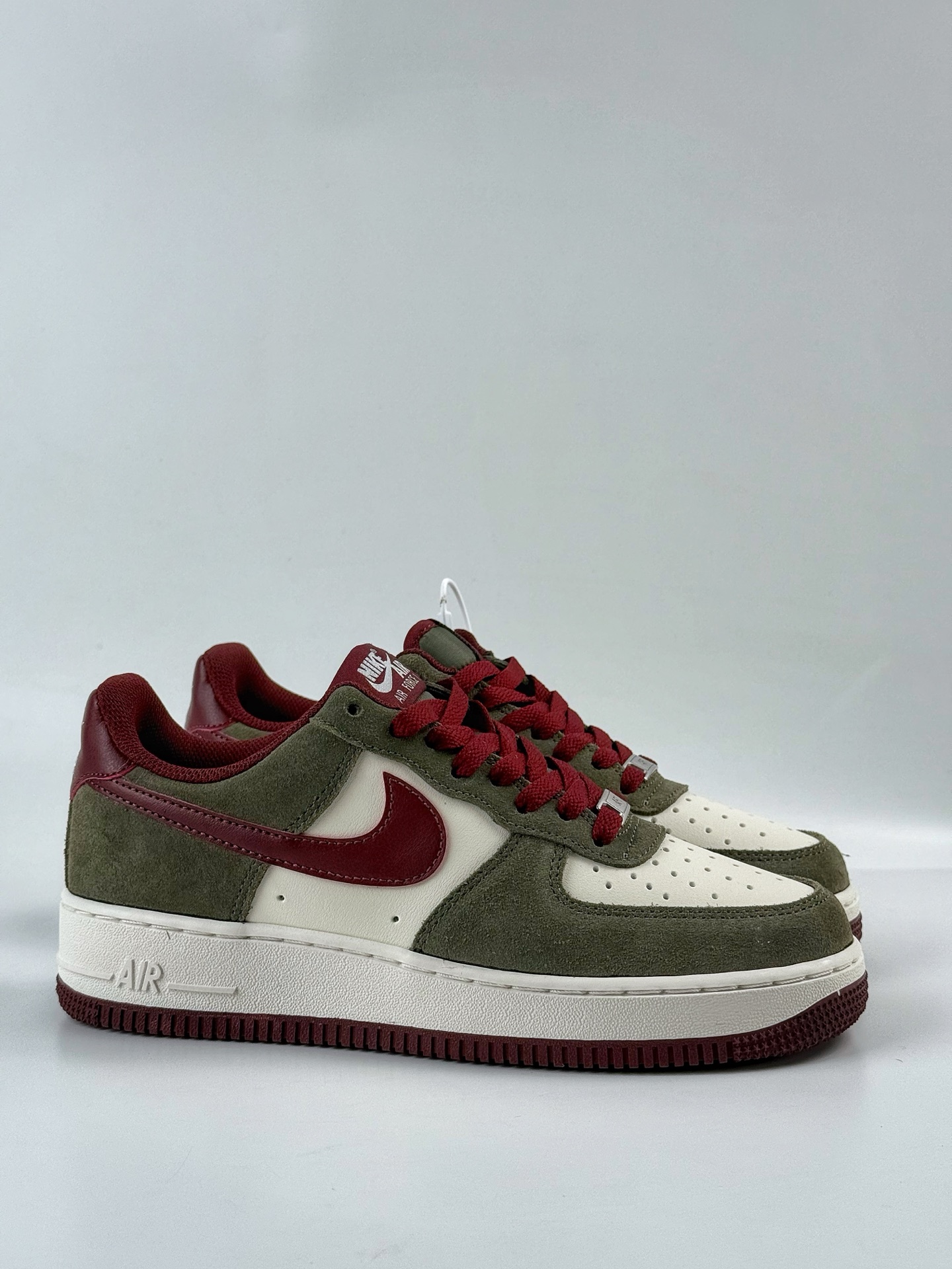 200 Nike Air Force 1 Low 07 绿白红  FQ8714-302