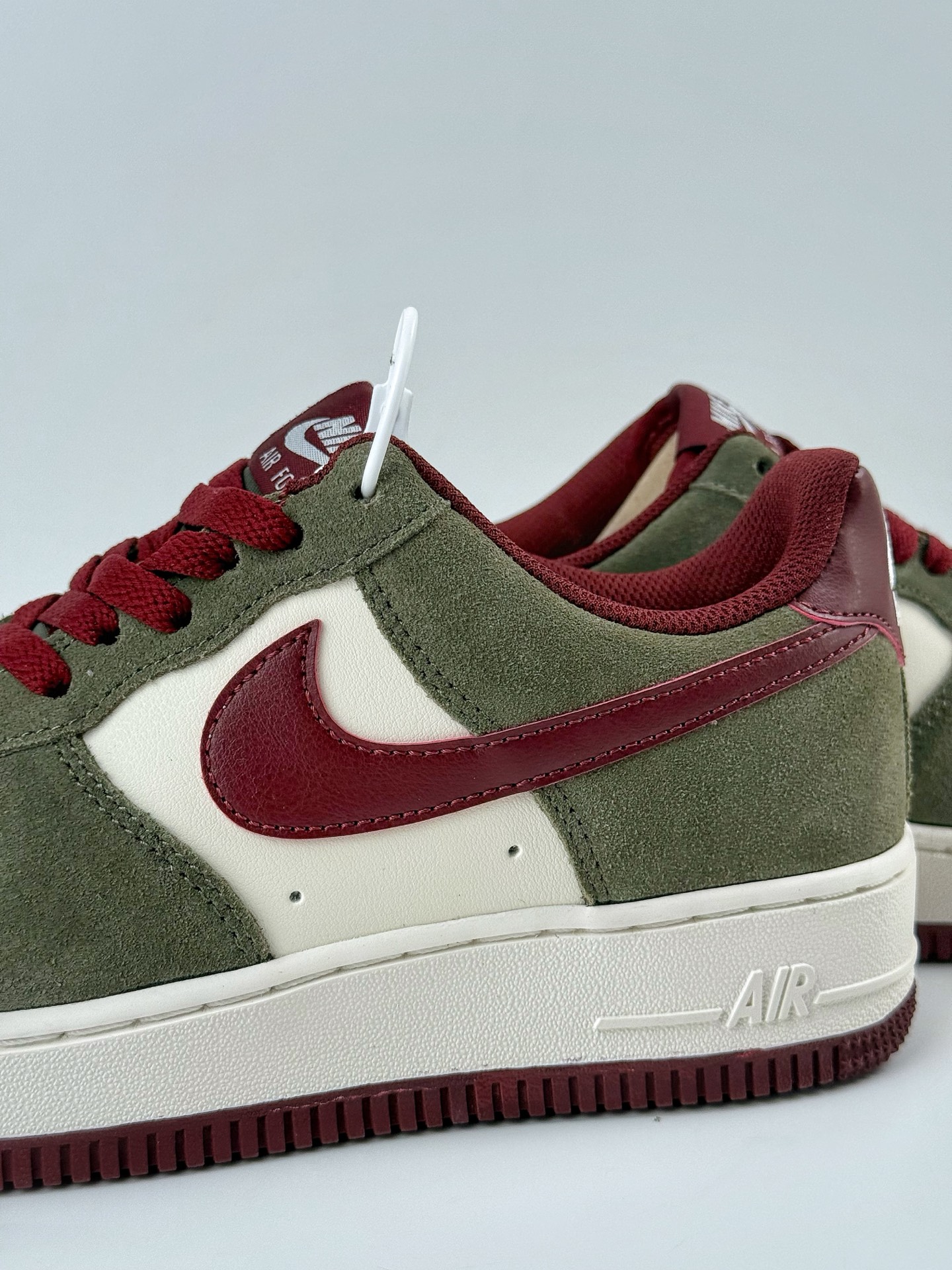 200 Nike Air Force 1 Low 07 绿白红  FQ8714-302
