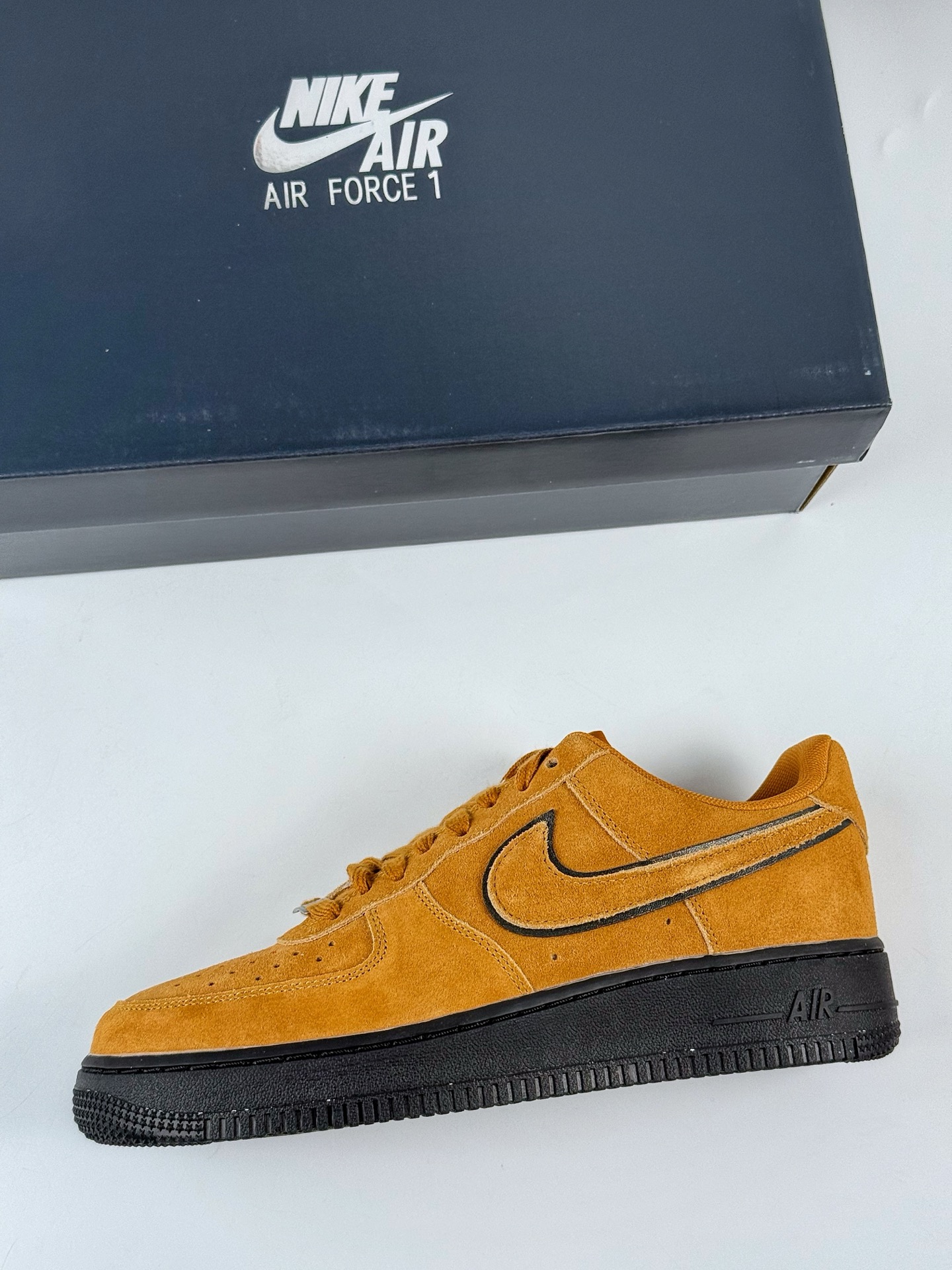 200 Nike Air Force 1 Low 07 绒毛棕黑  HQ1966-700