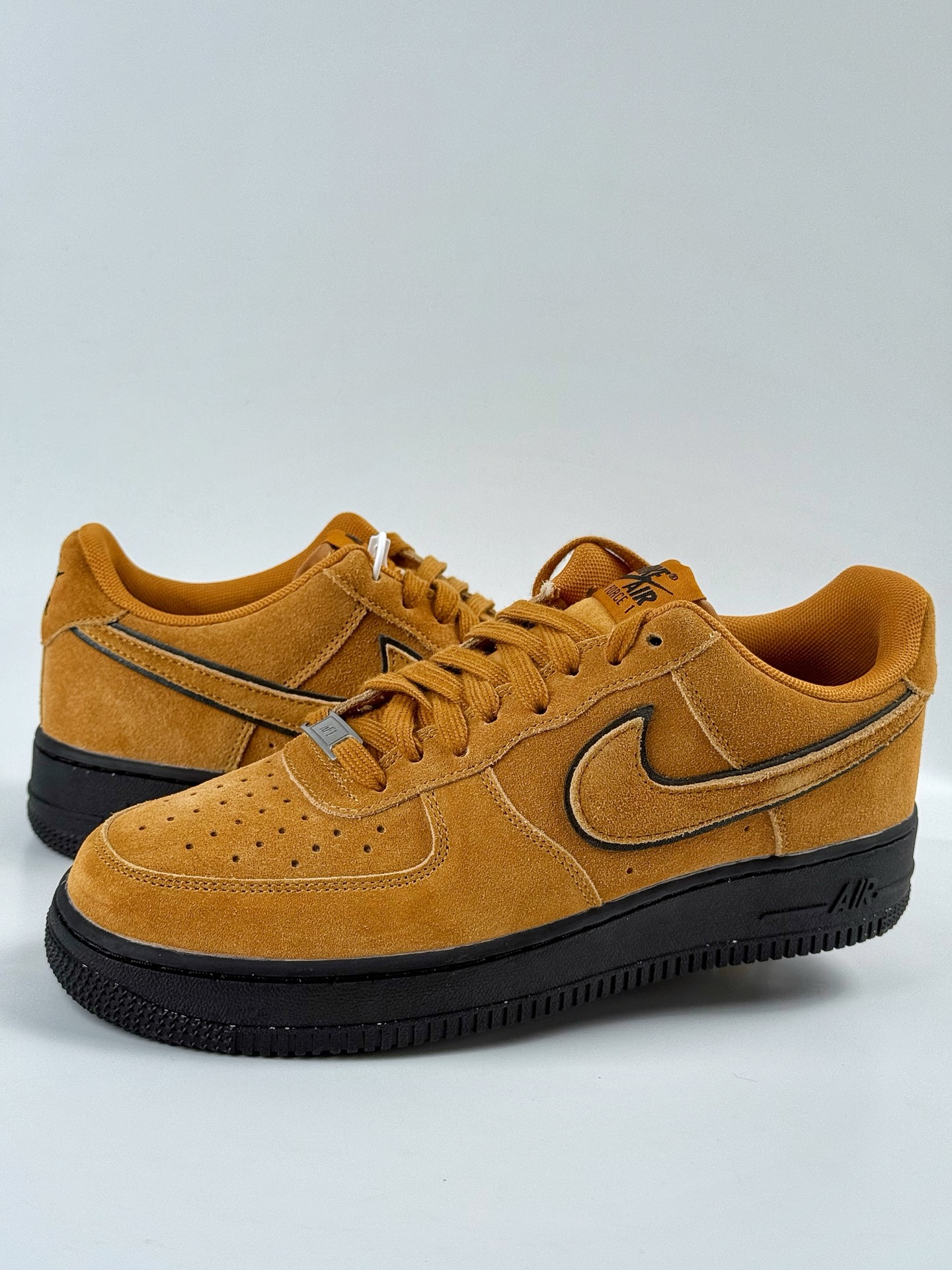 200 Nike Air Force 1 Low 07 绒毛棕黑  HQ1966-700