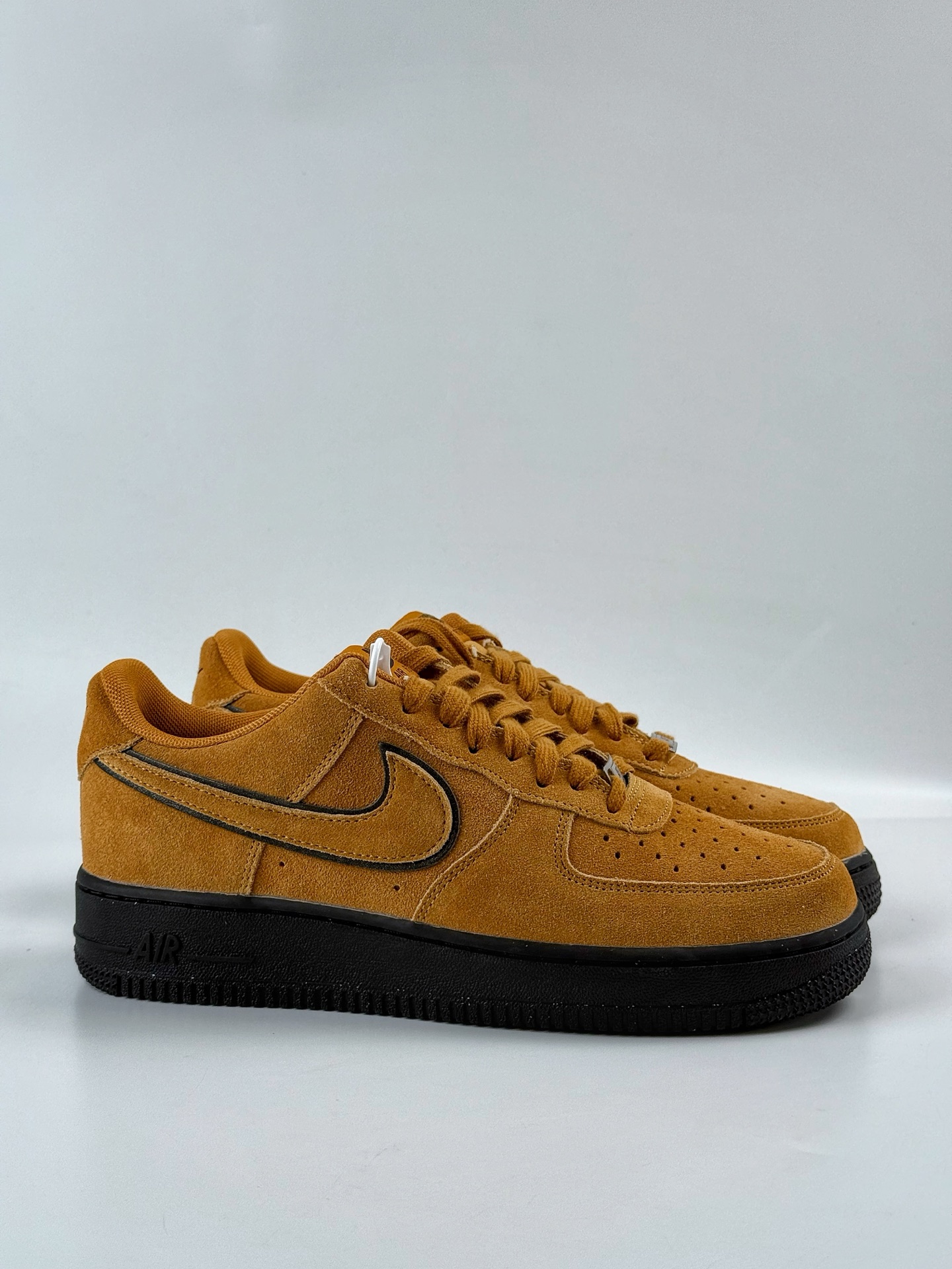 200 Nike Air Force 1 Low 07 绒毛棕黑  HQ1966-700