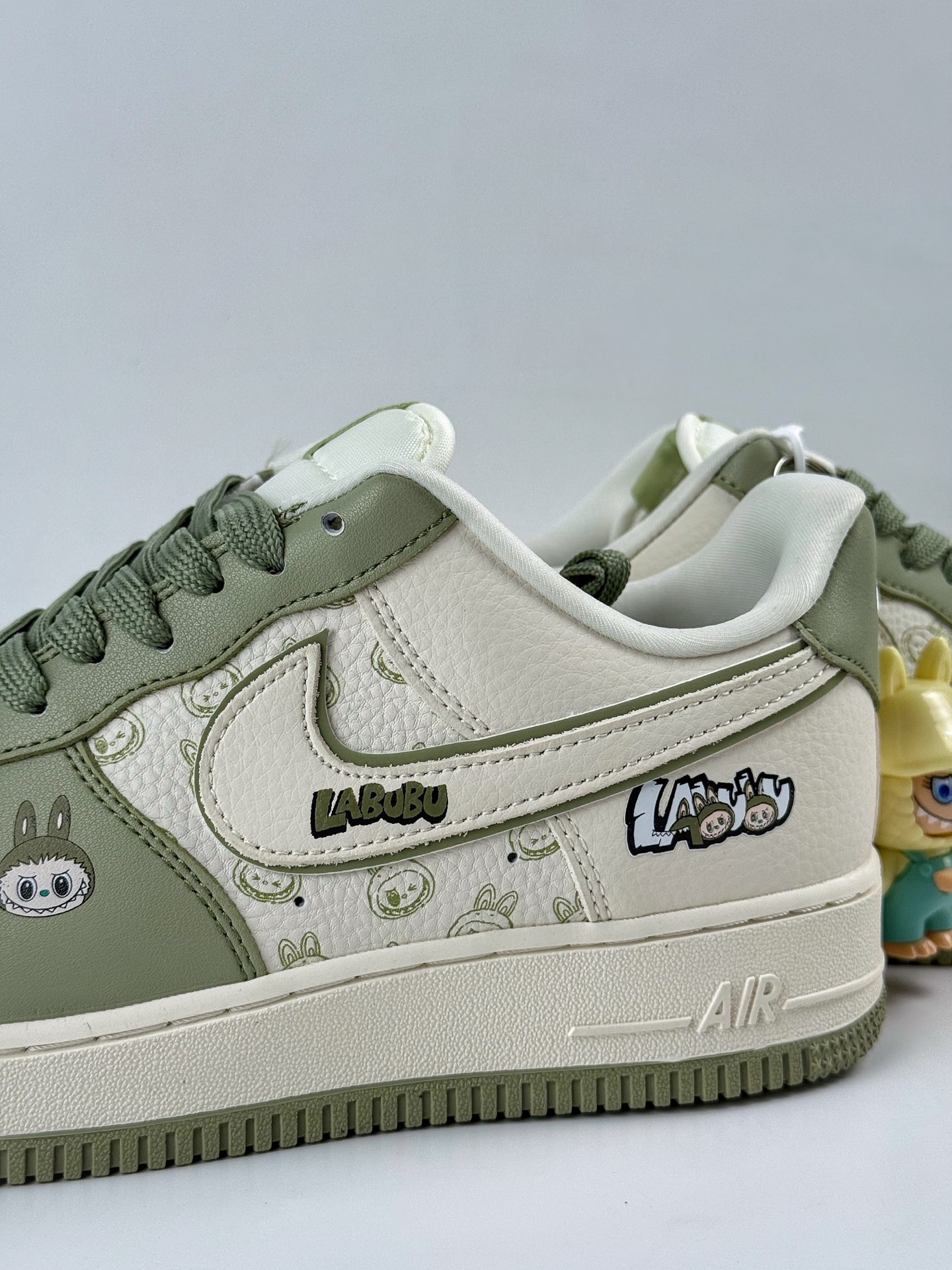 Nike Air Force 1 Low 07 x LABUBU 绿白  DX0188-093