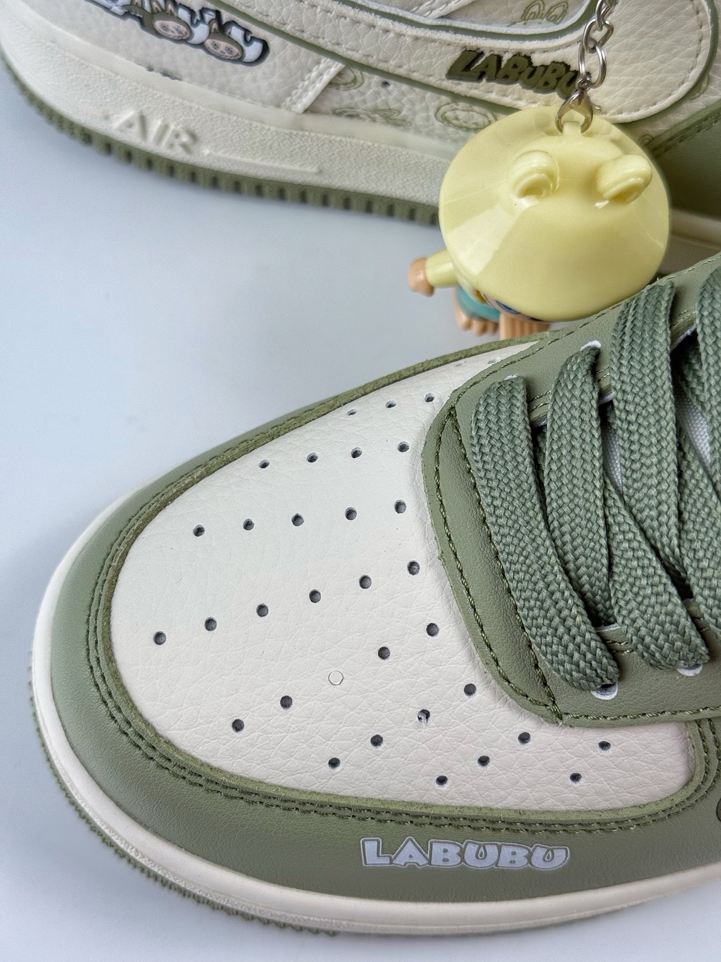 Nike Air Force 1 Low 07 x LABUBU 绿白  DX0188-093