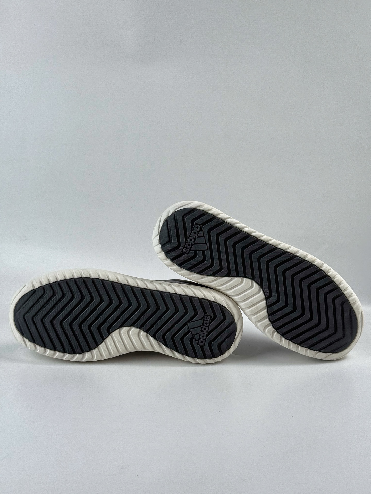 AdidGRAND COURT 防滑耐磨轻便低帮厚底鞋 三叶草休闲复古运动厚底鞋  IH7754-莆田鞋,莆田鞋货源,高仿鞋,高仿鞋货源,安福档口,莆田高仿鞋,莆田鞋批发,高仿鞋批发,莆田高仿运动鞋,高仿运动鞋,莆田运动鞋 AdidGRAND COURT 防滑耐磨轻便低帮厚底鞋 三叶草休闲复古运动厚底鞋  IH7754