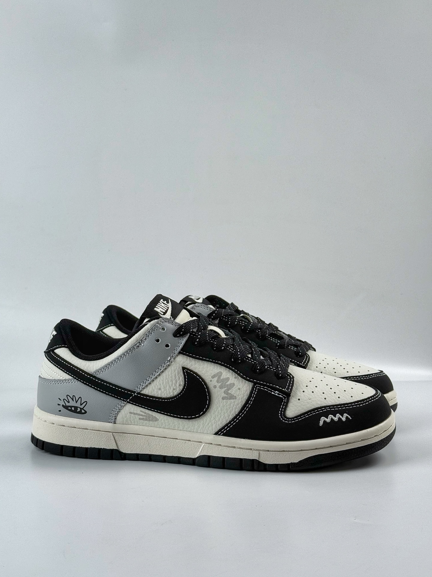 260 Nike SB Dunk Low 黑白灰满天星  XD6188-050