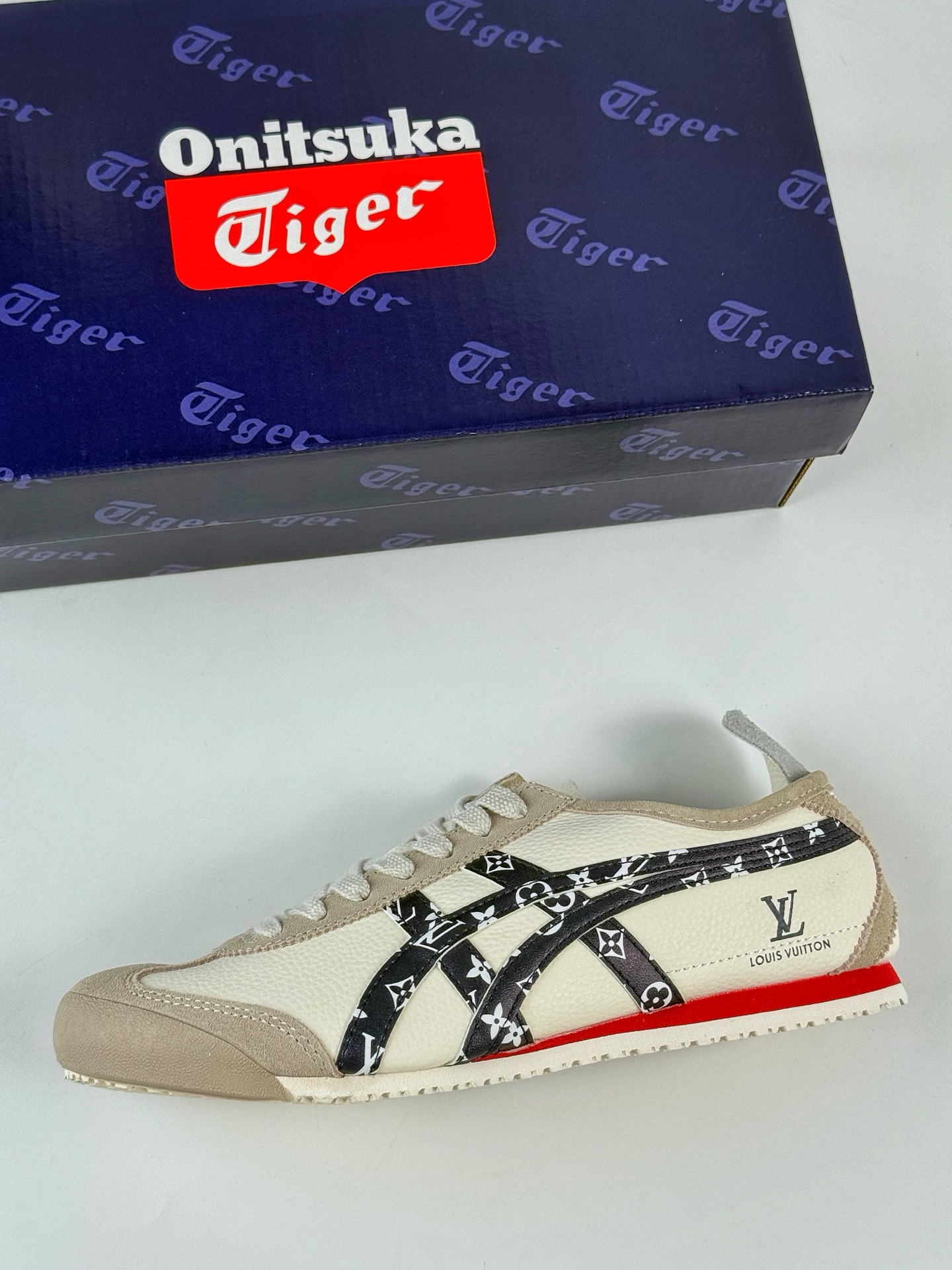 Onitsuka Tiger Mexico 66 Paraty x Louis Vuitton 百搭单品 板鞋 DL408-144