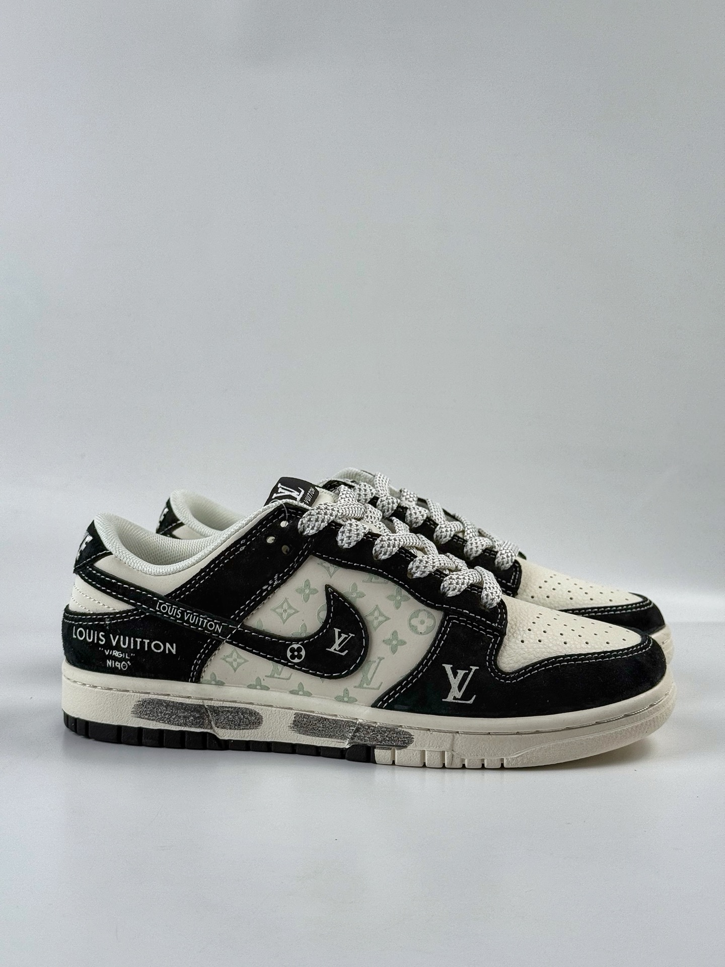 Nike SB Dunk Low x Louis Vuitton 黑白满天星  CX5050-Y03