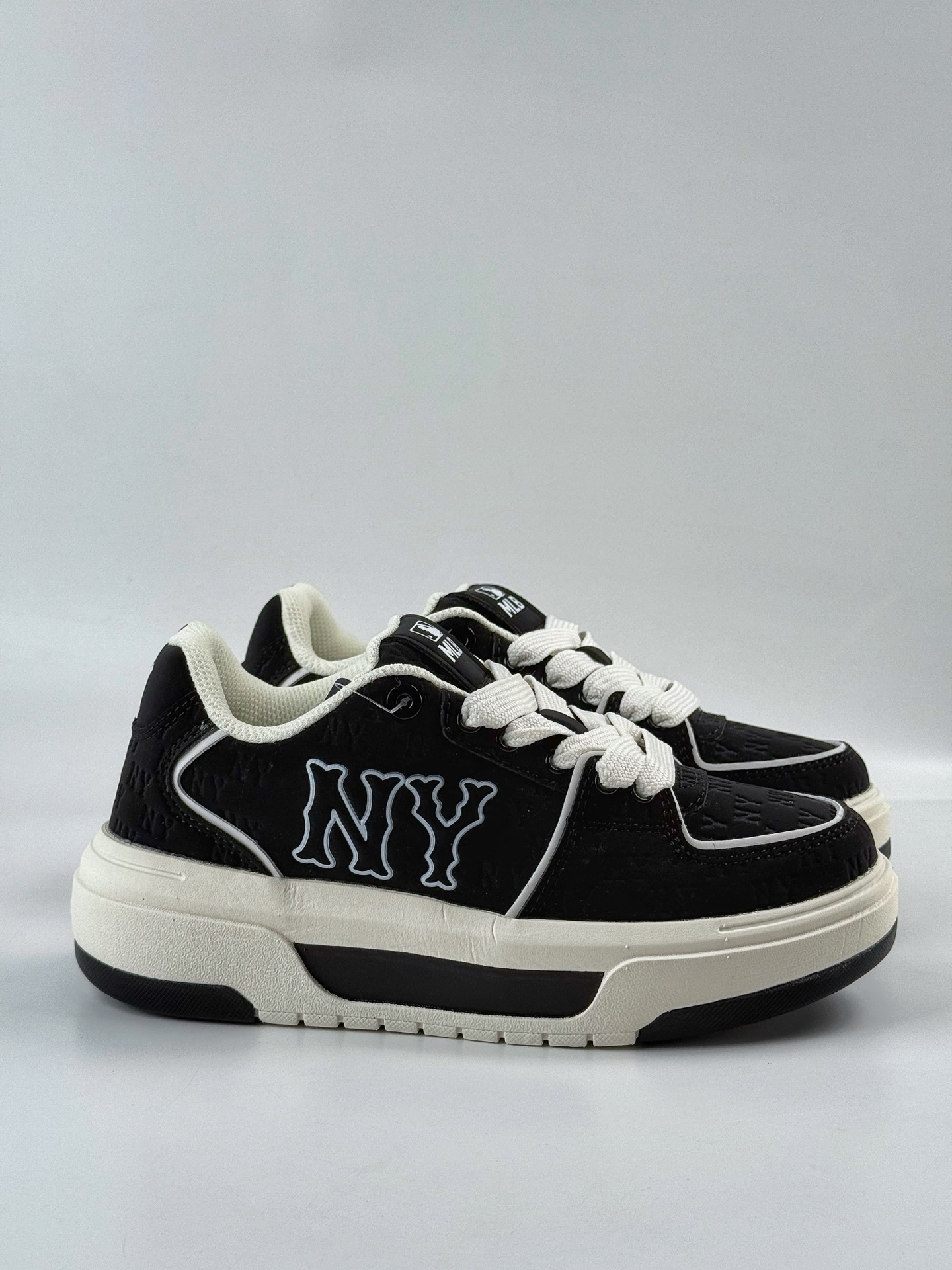 NY美国榄球洋基队 x MLB Chunky Runner Basic 厚底老爹厚底休闲运动慢跑鞋 3ASXE025N