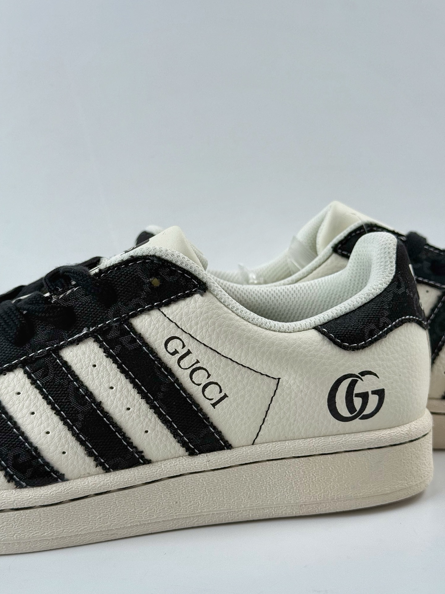 AD Originals Superstar x GUCCI 白黑  JY8922