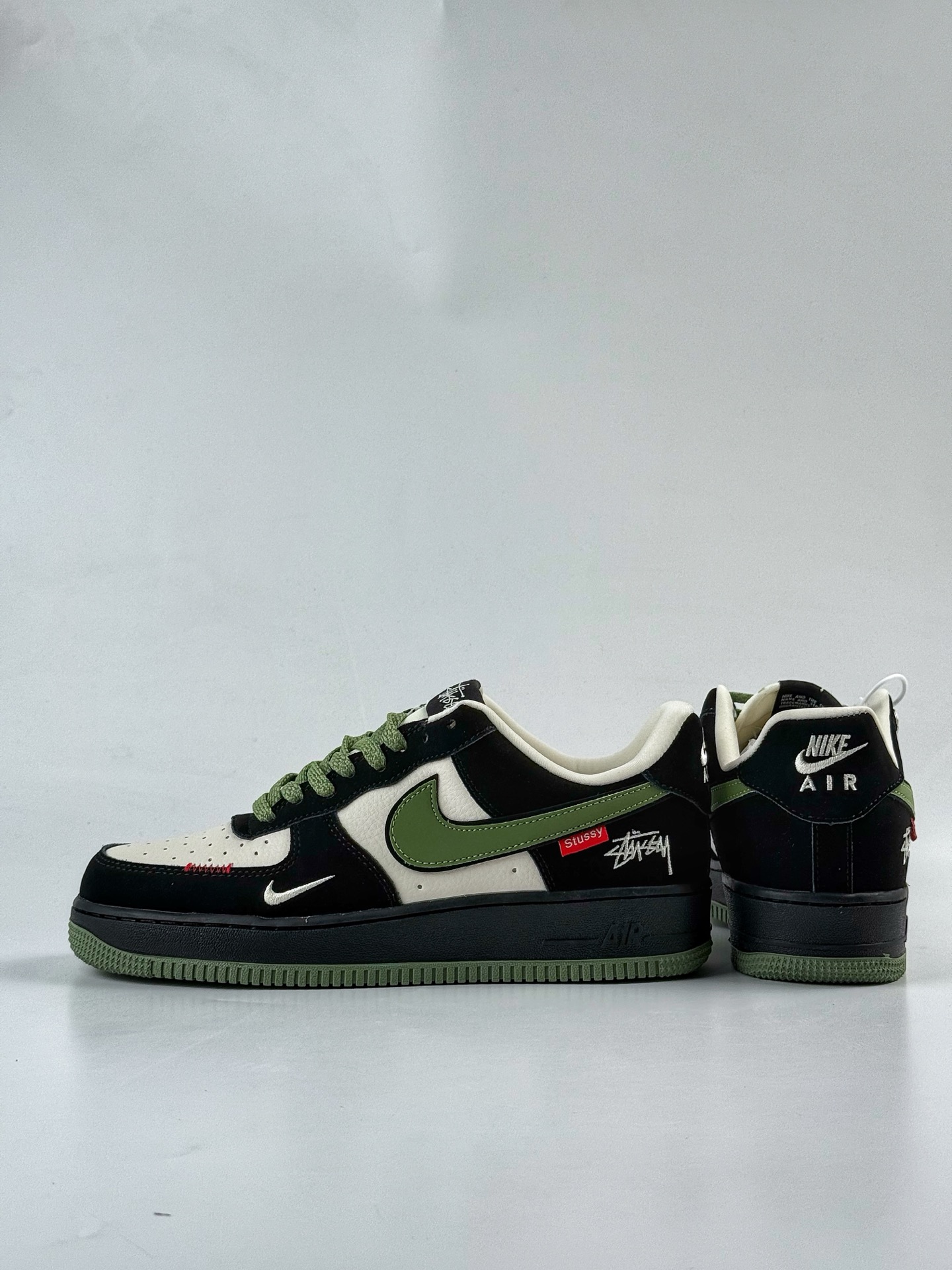 Nike Air Force 1 Low 07 x Stussy 黑白绿小勾满天星 KJ1688-014-莆田鞋,莆田鞋货源,高仿鞋,高仿鞋货源,安福档口,莆田高仿鞋,莆田鞋批发,高仿鞋批发,莆田高仿运动鞋,高仿运动鞋,莆田运动鞋 Nike Air Force 1 Low 07 x Stussy 黑白绿小勾满天星 KJ1688-014