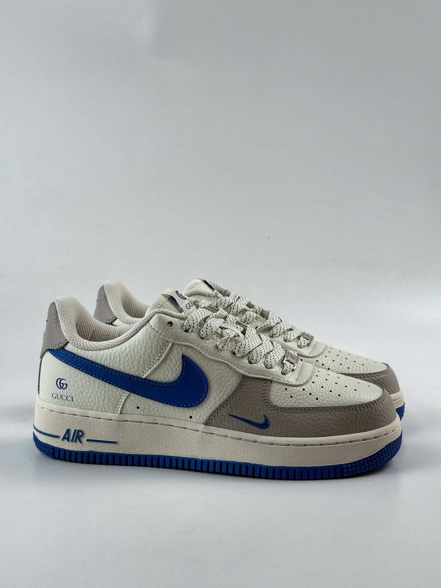 260 Nike Air Force 1 Low 07 x GUCCI 灰白蓝小勾满天星 KX2532-502