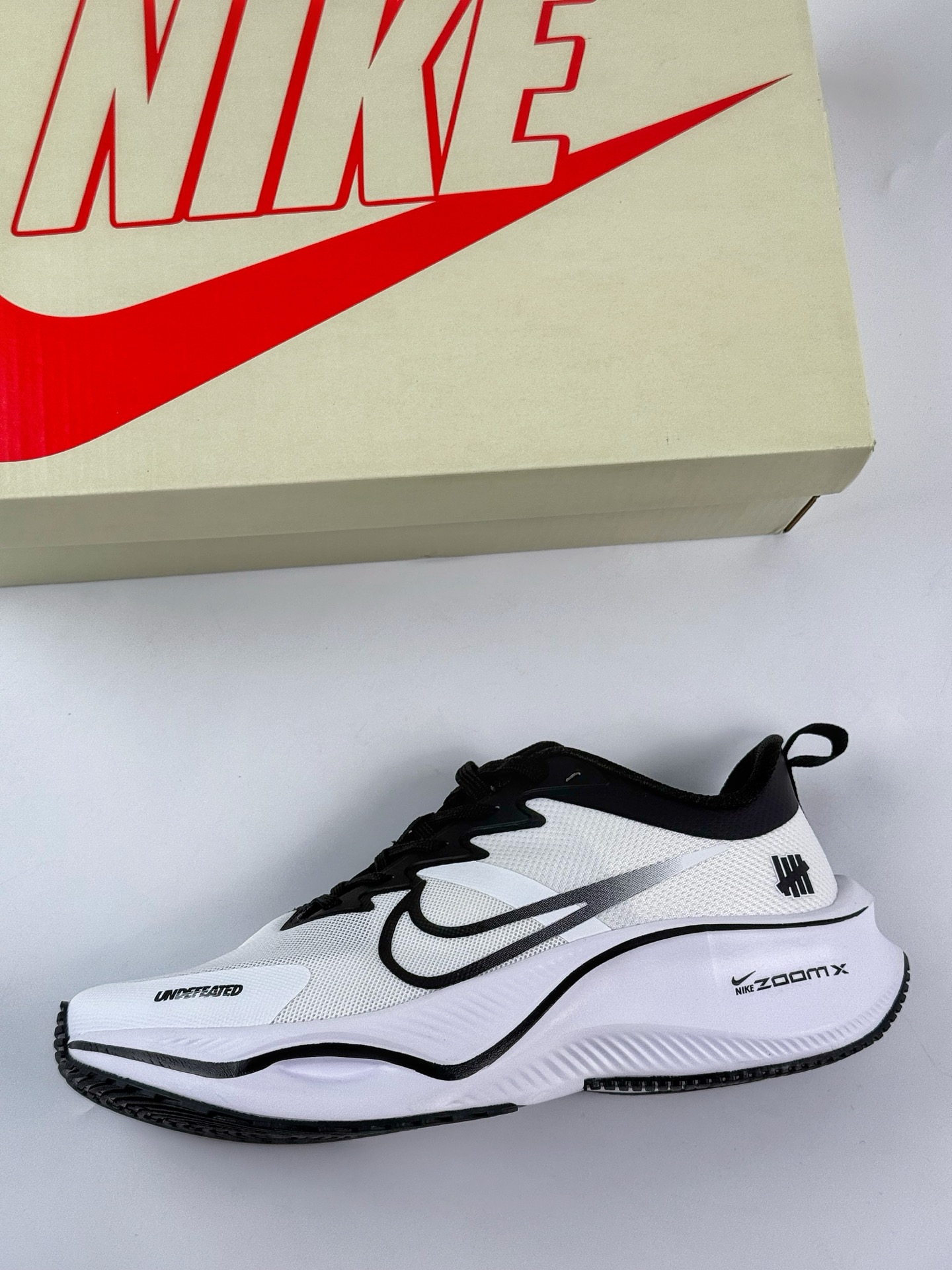 200 NIKE ZOOM PLUS x UNDEFEATED 全新跑鞋 CK4318-155
