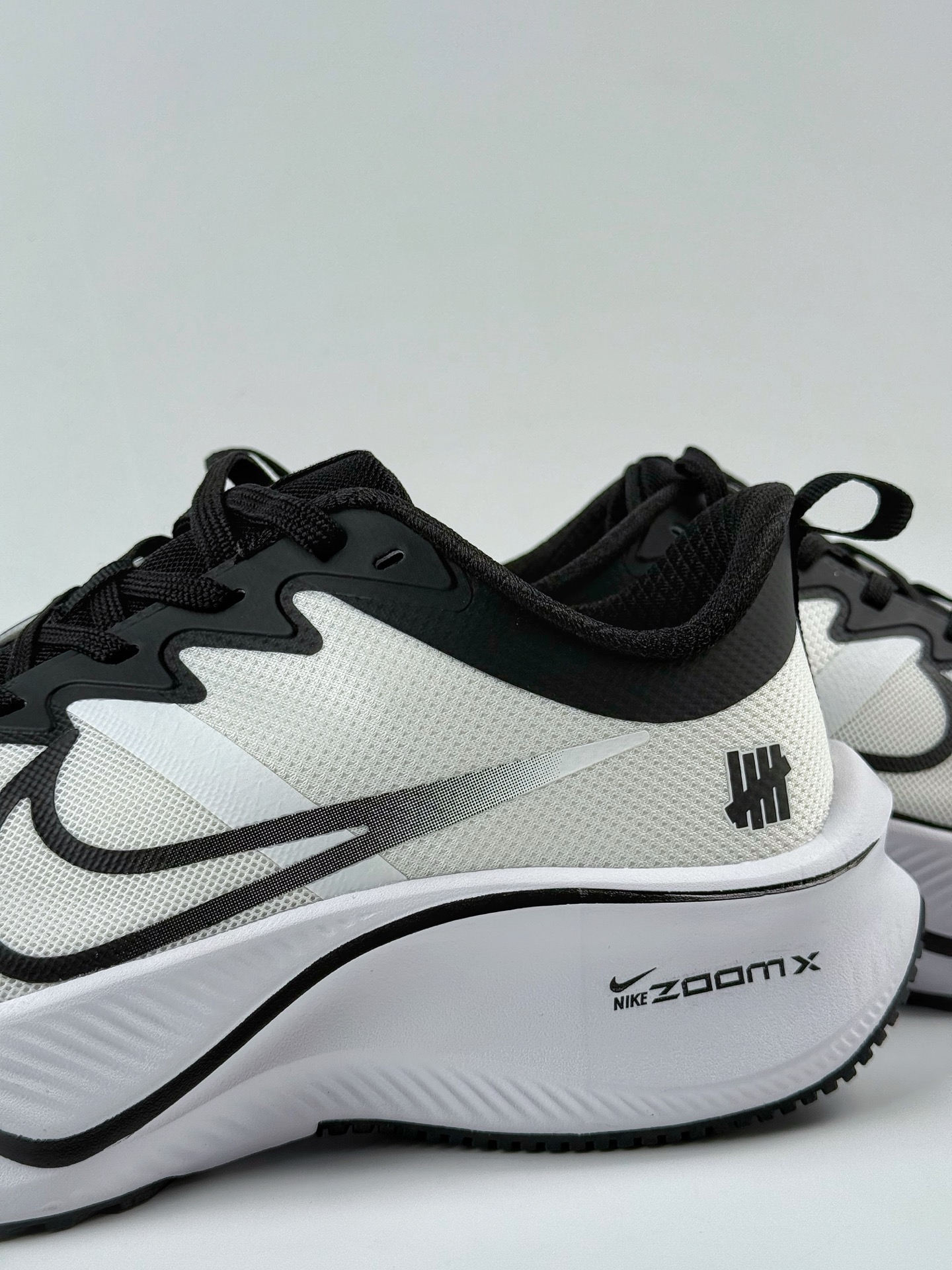 200 NIKE ZOOM PLUS x UNDEFEATED 全新跑鞋 CK4318-155