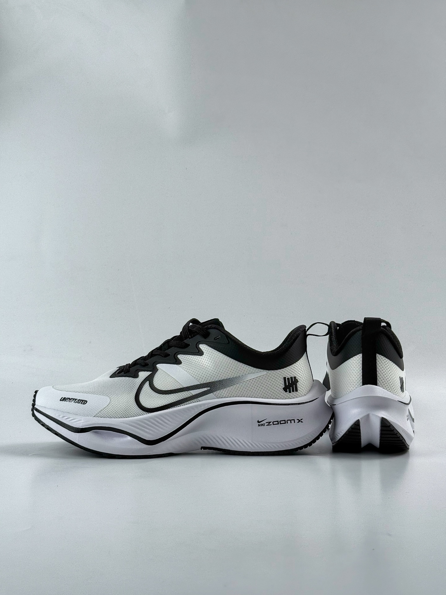 200 NIKE ZOOM PLUS x UNDEFEATED 全新跑鞋 CK4318-155