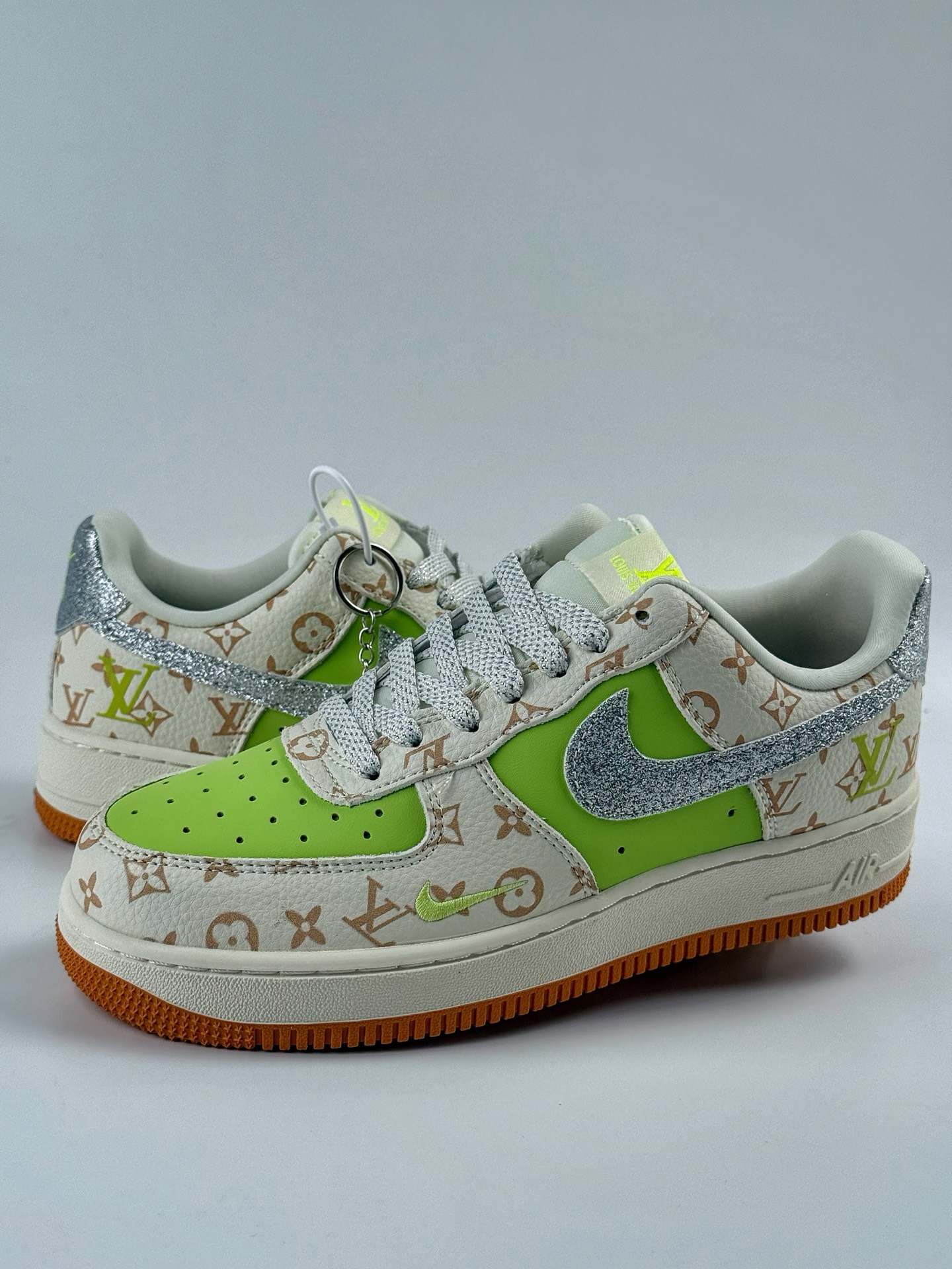 260 Nike Air Force 1 Low 07 x Louis Vuitton 白绿小勾满天星 DF0188-079