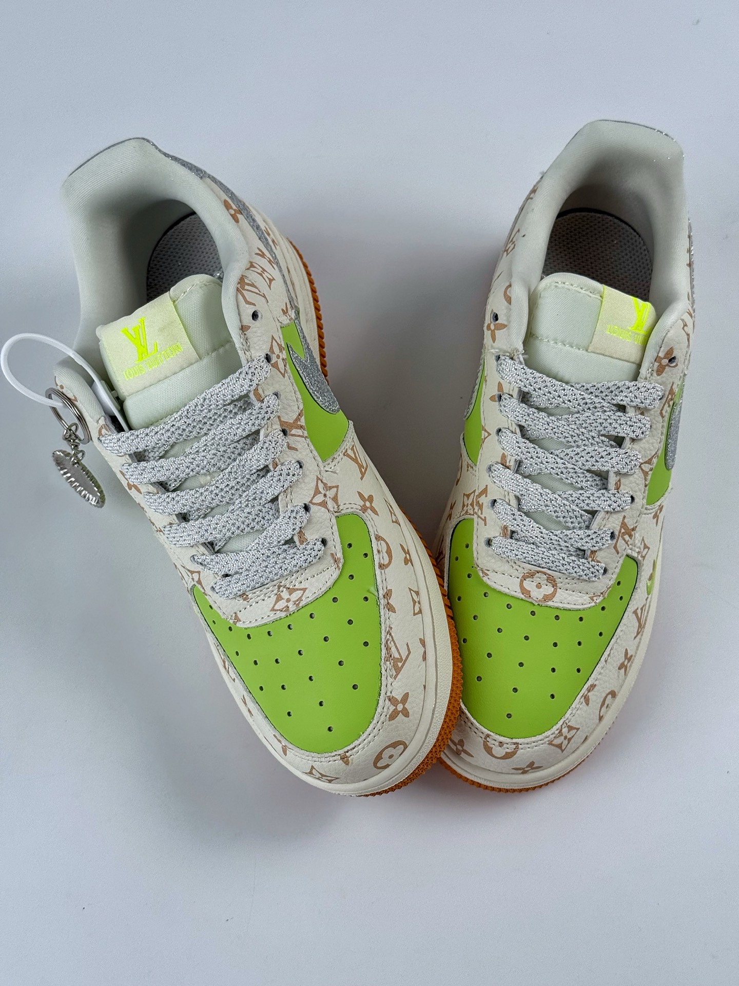 260 Nike Air Force 1 Low 07 x Louis Vuitton 白绿小勾满天星 DF0188-079