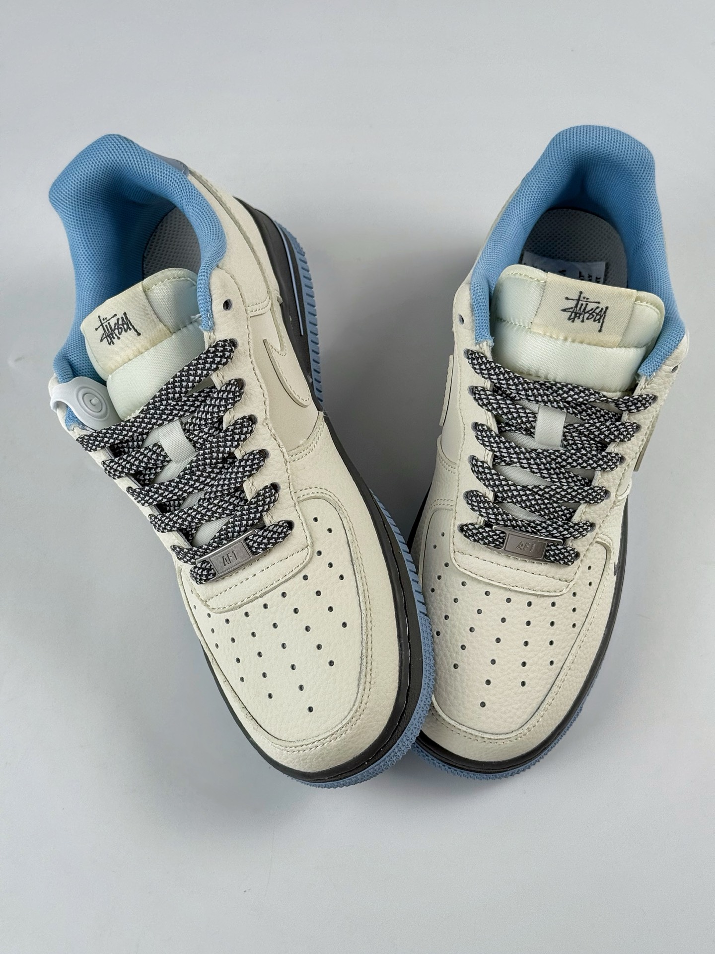 260 Nike Air Force 1 Low 07 x Stussy 白蓝小勾满天星 QW5606-267