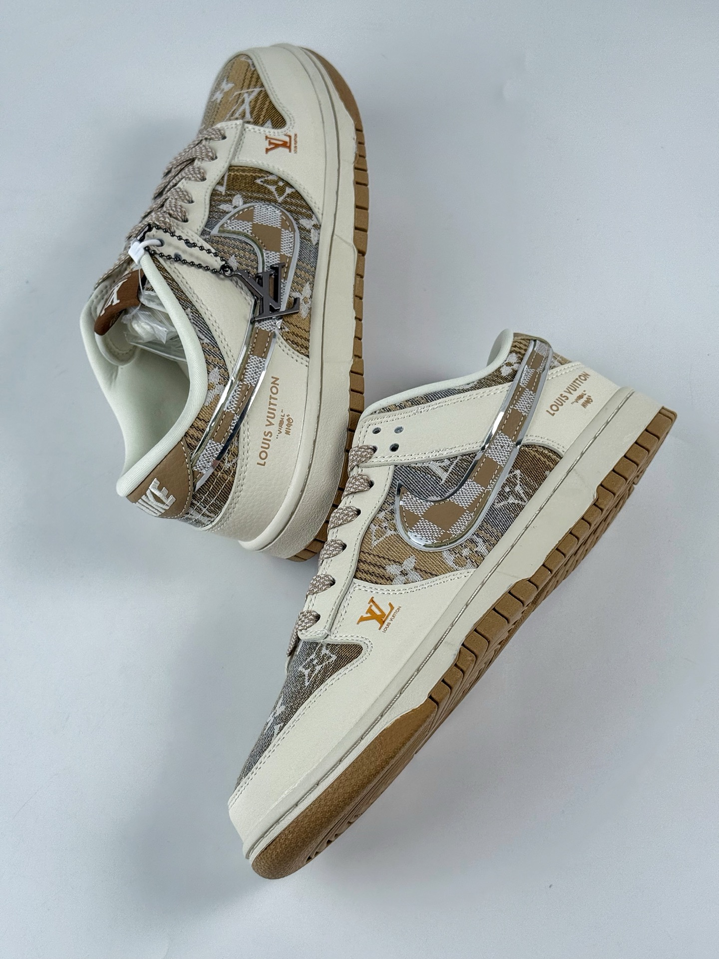 NIKE SB Dunk Low RETRO x Louis Vuitton 白黄满天星 DS6608-006