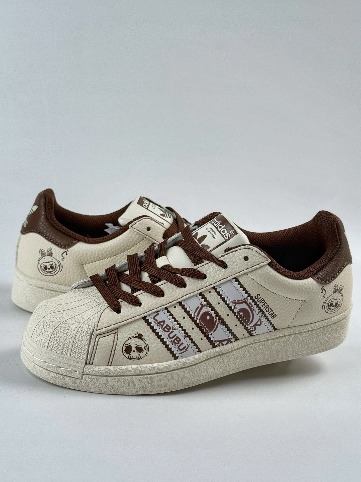 220 AD Originals Superstar x LABUBU 白棕 DS0028