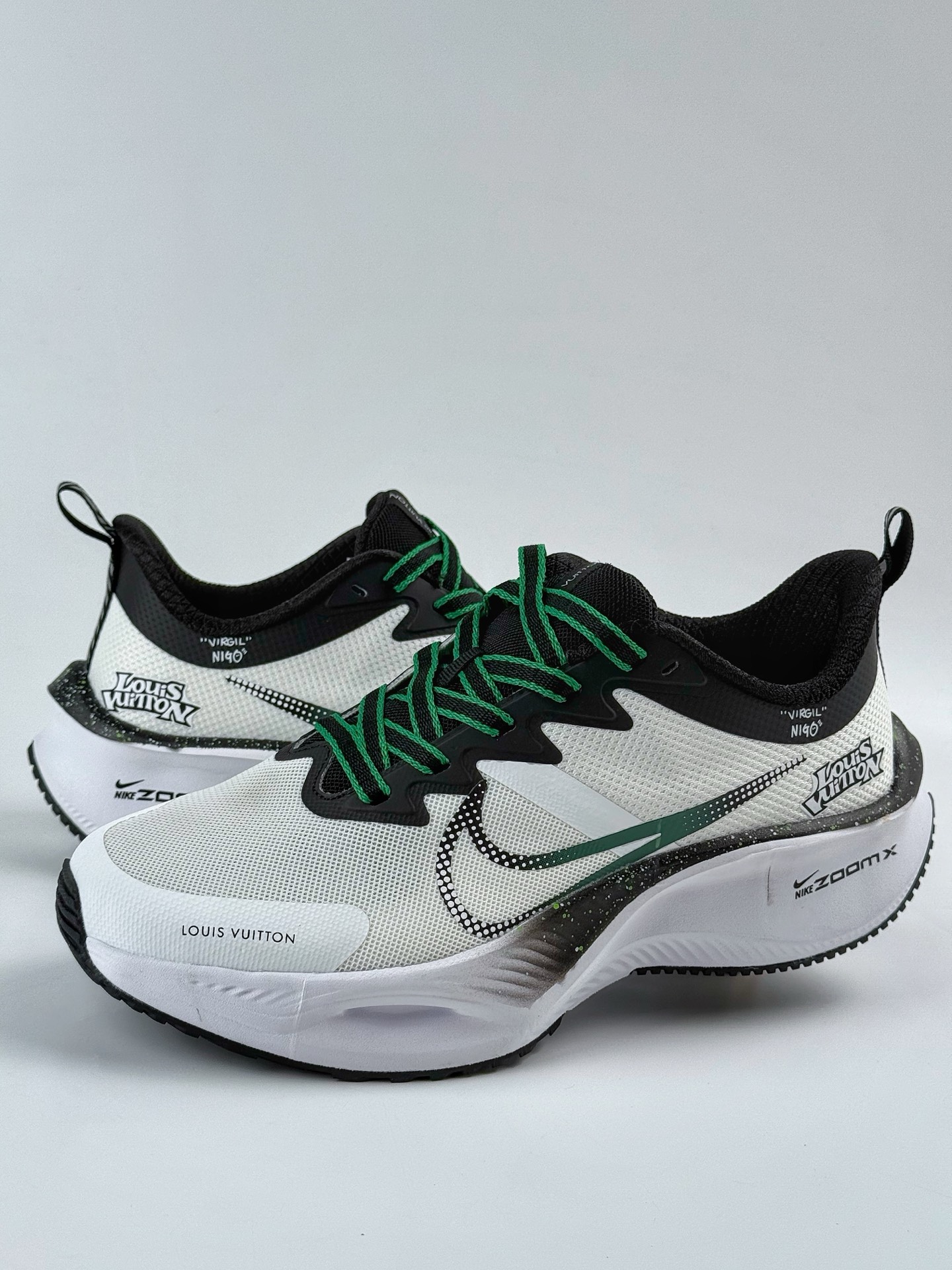 200 NIKE ZOOM PLUS x Louis Vuitton 全新跑鞋 CK4318-162