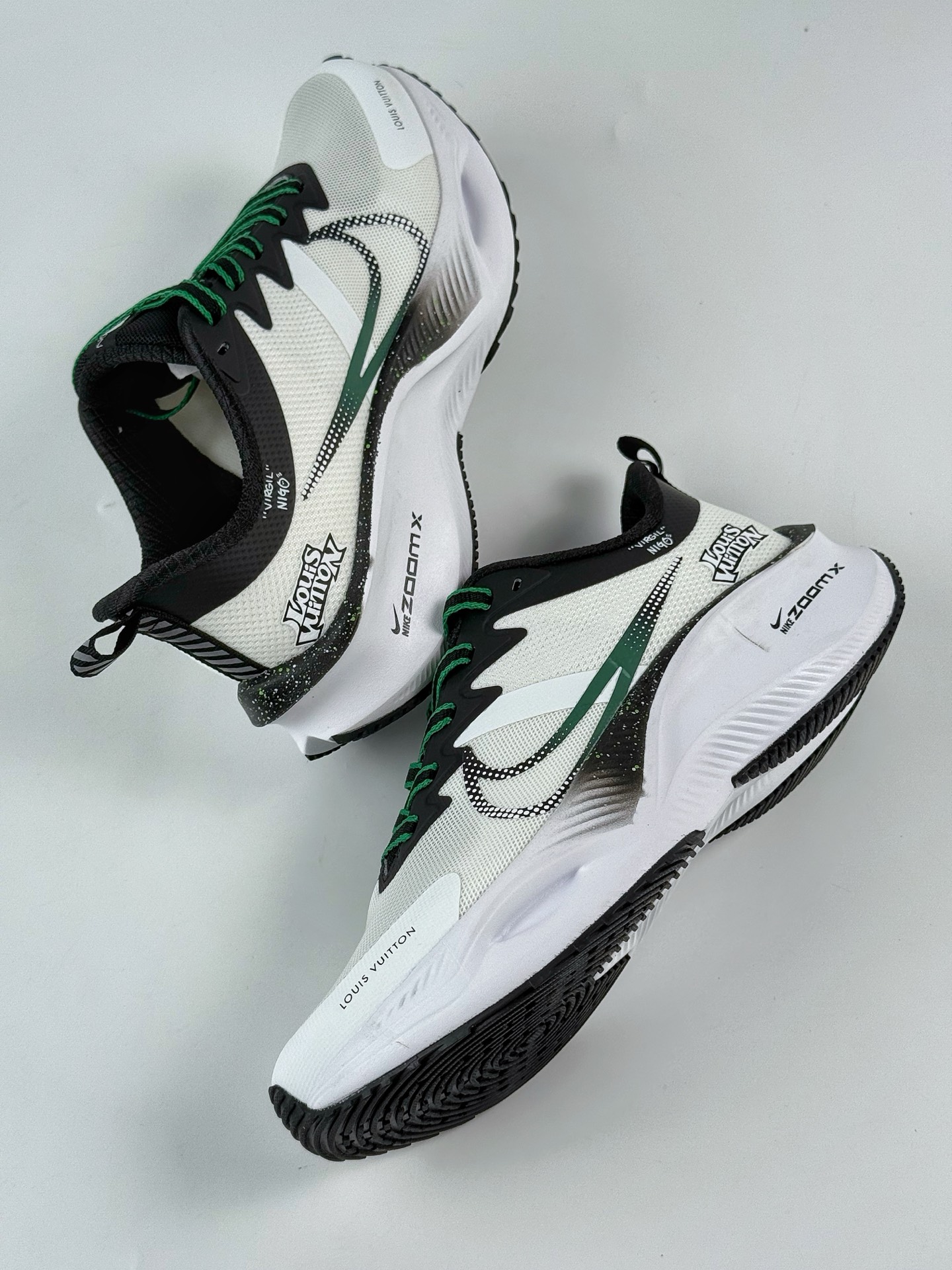 200 NIKE ZOOM PLUS x Louis Vuitton 全新跑鞋 CK4318-162