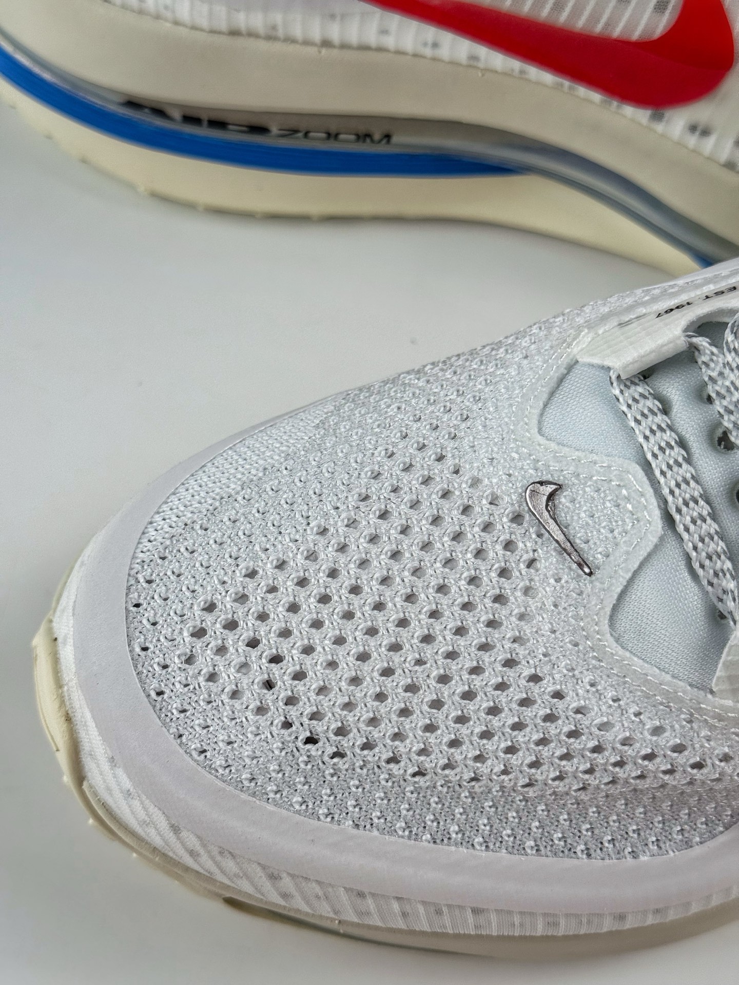 260 Nike Pegasus Premium 减震防滑耐磨透气 低帮跑步鞋 IH7347-111